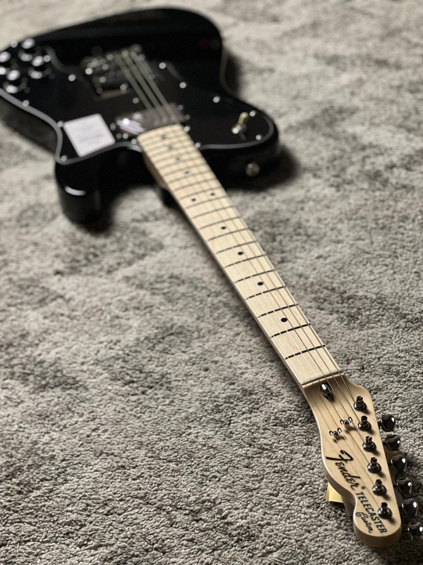 Fender Japan Traditional II 70s Telecaster Custom with Maple FB in Black JD25034223