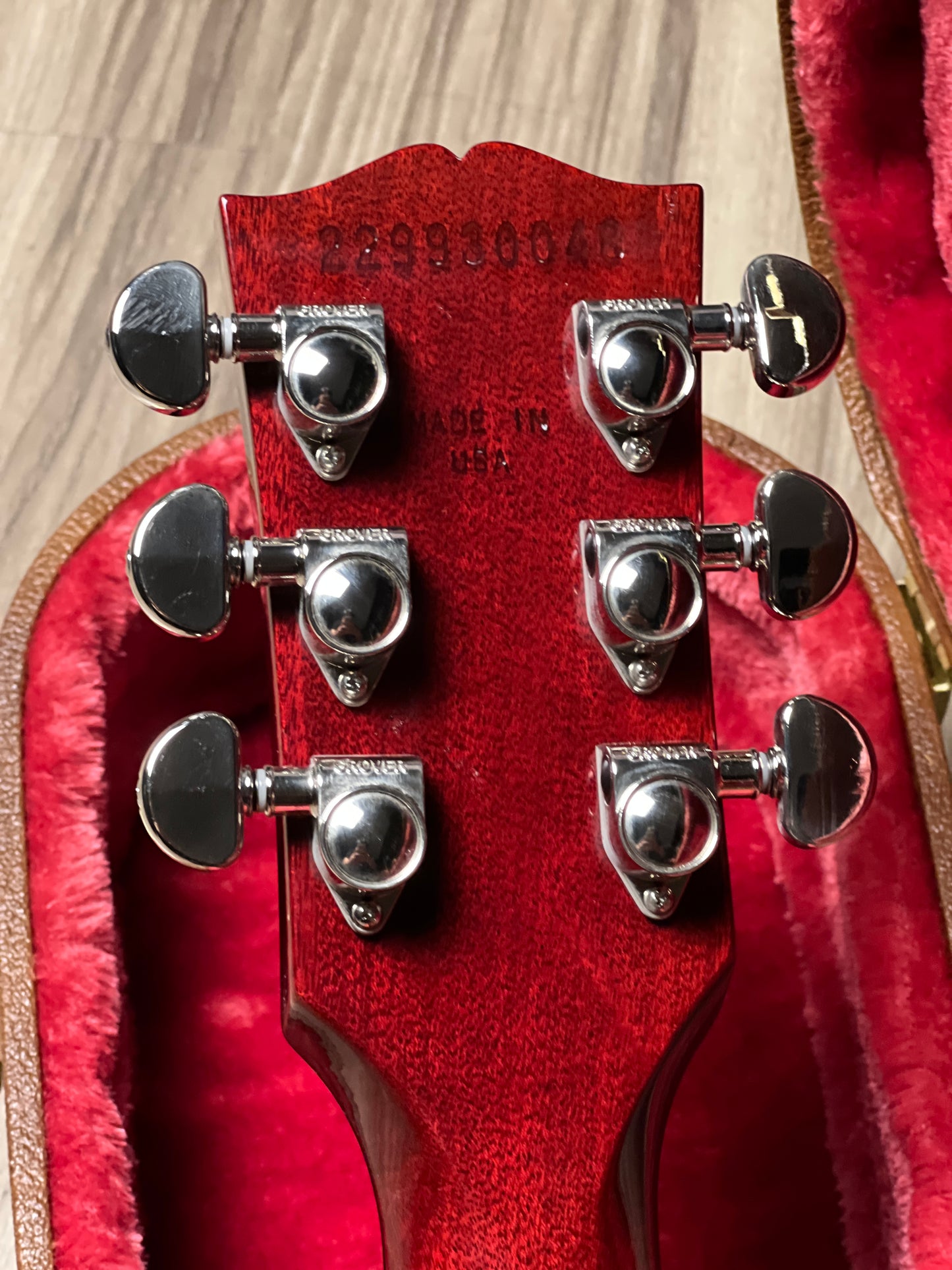 Gibson Les Paul Standard 60s Figured Top in 60s Cherry with Case 229930048