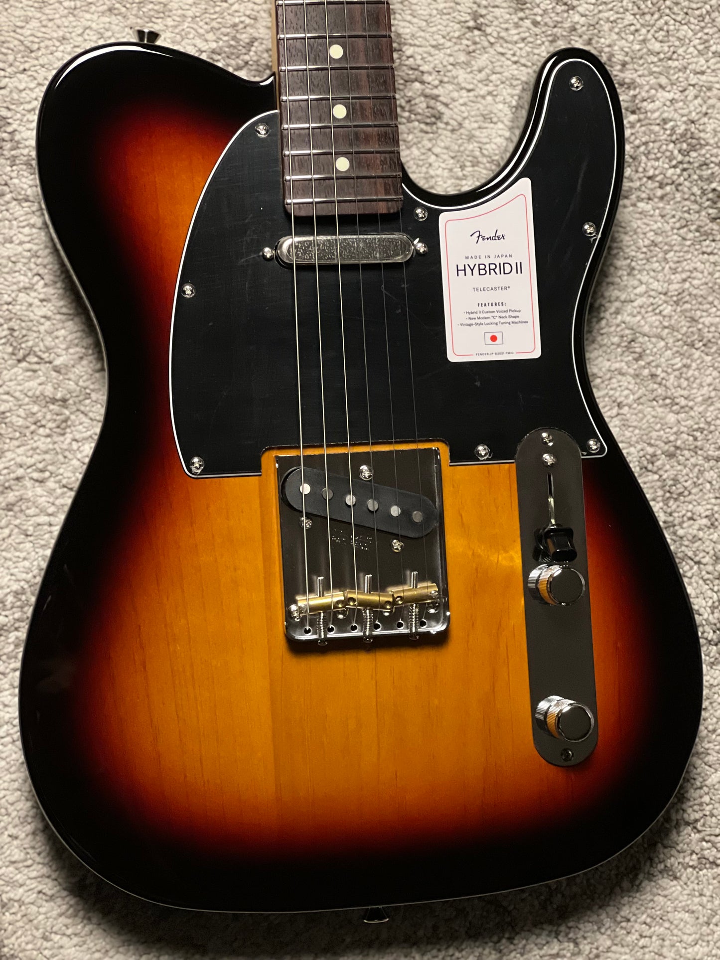 Fender Japan Hybrid II Telecaster with RW FB in 3-Color Sunburst JD24023352
