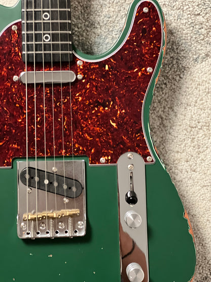 Dhatarattha Performance DTL in Sherwood Green Over Sunburst with RW FB and Nitrocellulose Lacquer