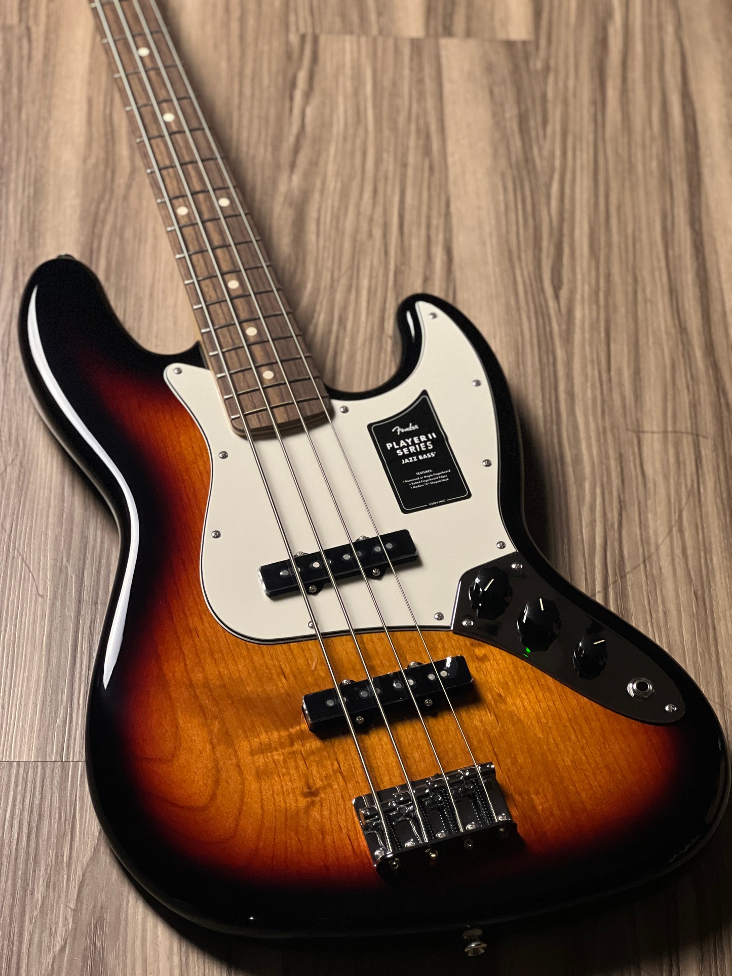 Fender Player II Jazz Bass With RW FB In 3 Tone Sunburst