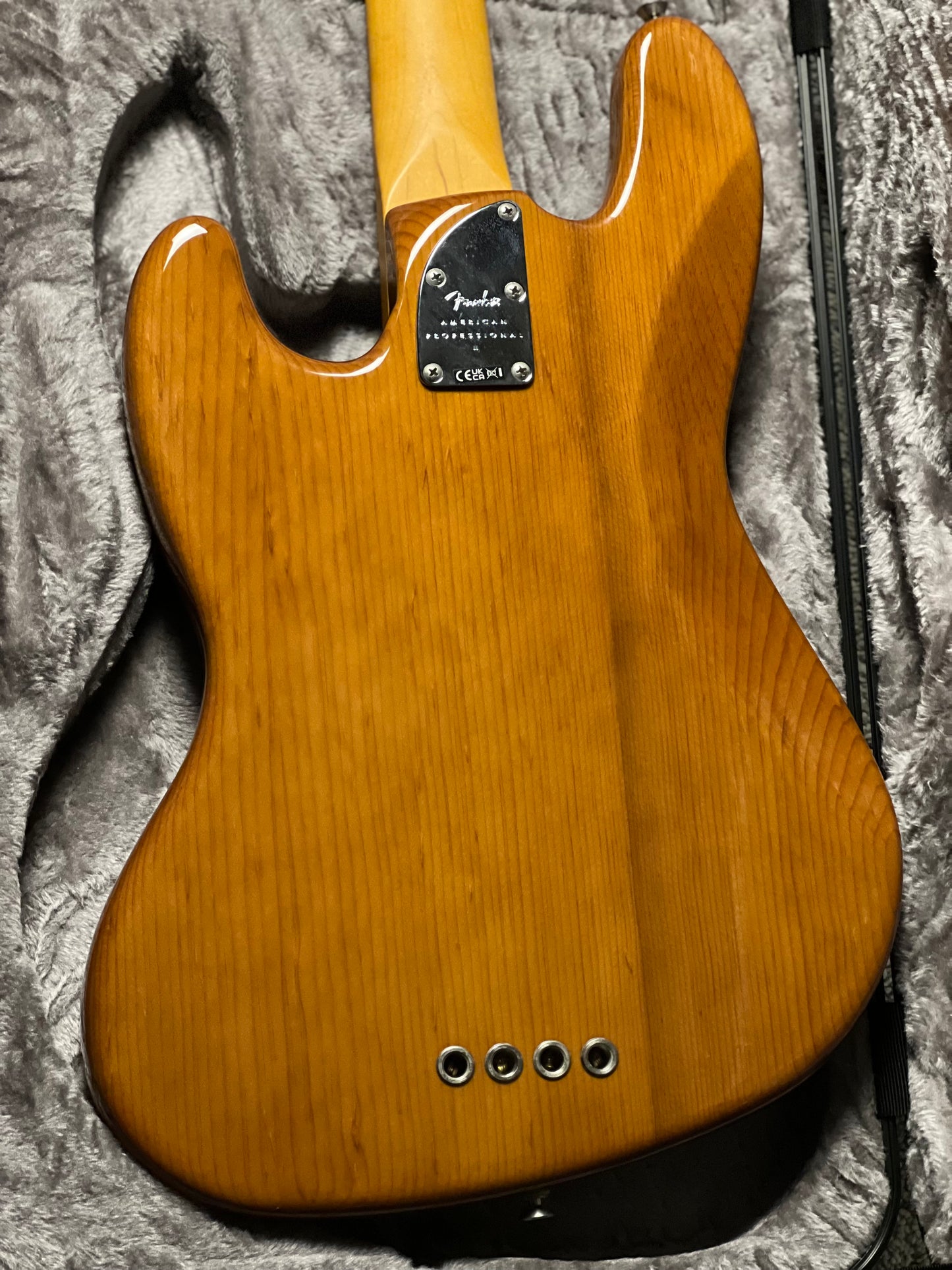 เบส Fender American Professional II Jazz Bass พร้อม Maple FB สี Roasted Pine