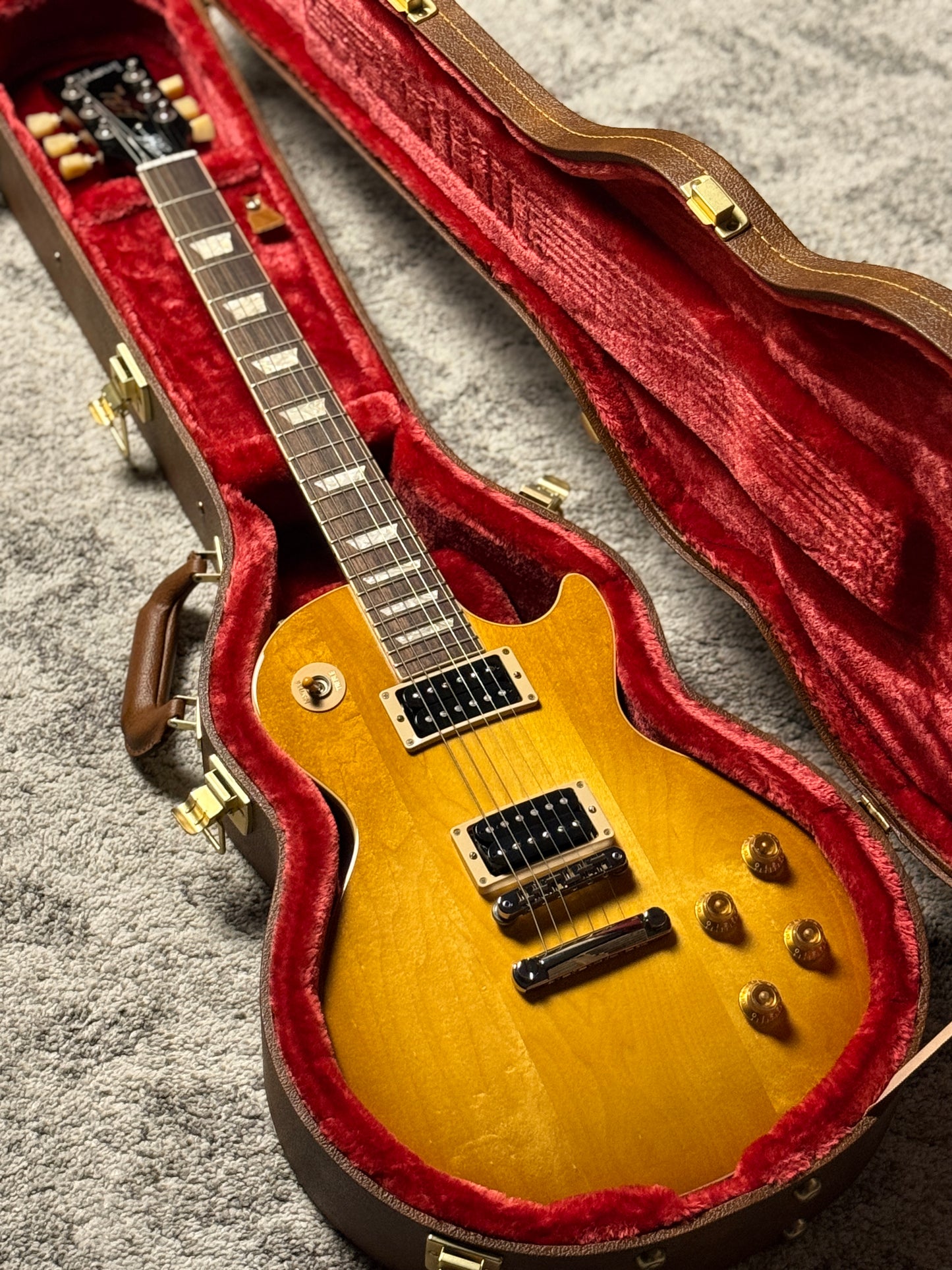Gibson Slash "Jessica" Les Paul Standard in Honey Burst with Red Back 229540084