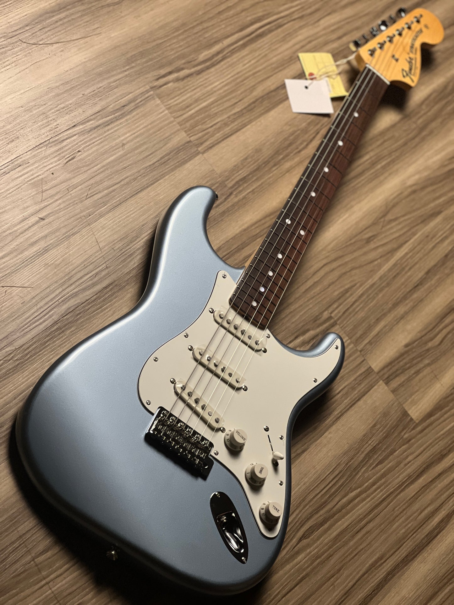 Fender FSR MIJ Traditional Late 60s Stratocaster with RW FB in Ice Blue Metallic JD24013892