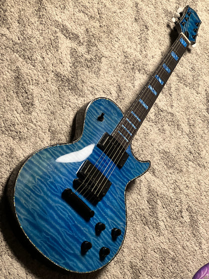 Dhatarattha Custom DLP in Transparent Blue with 5A Quilt Top