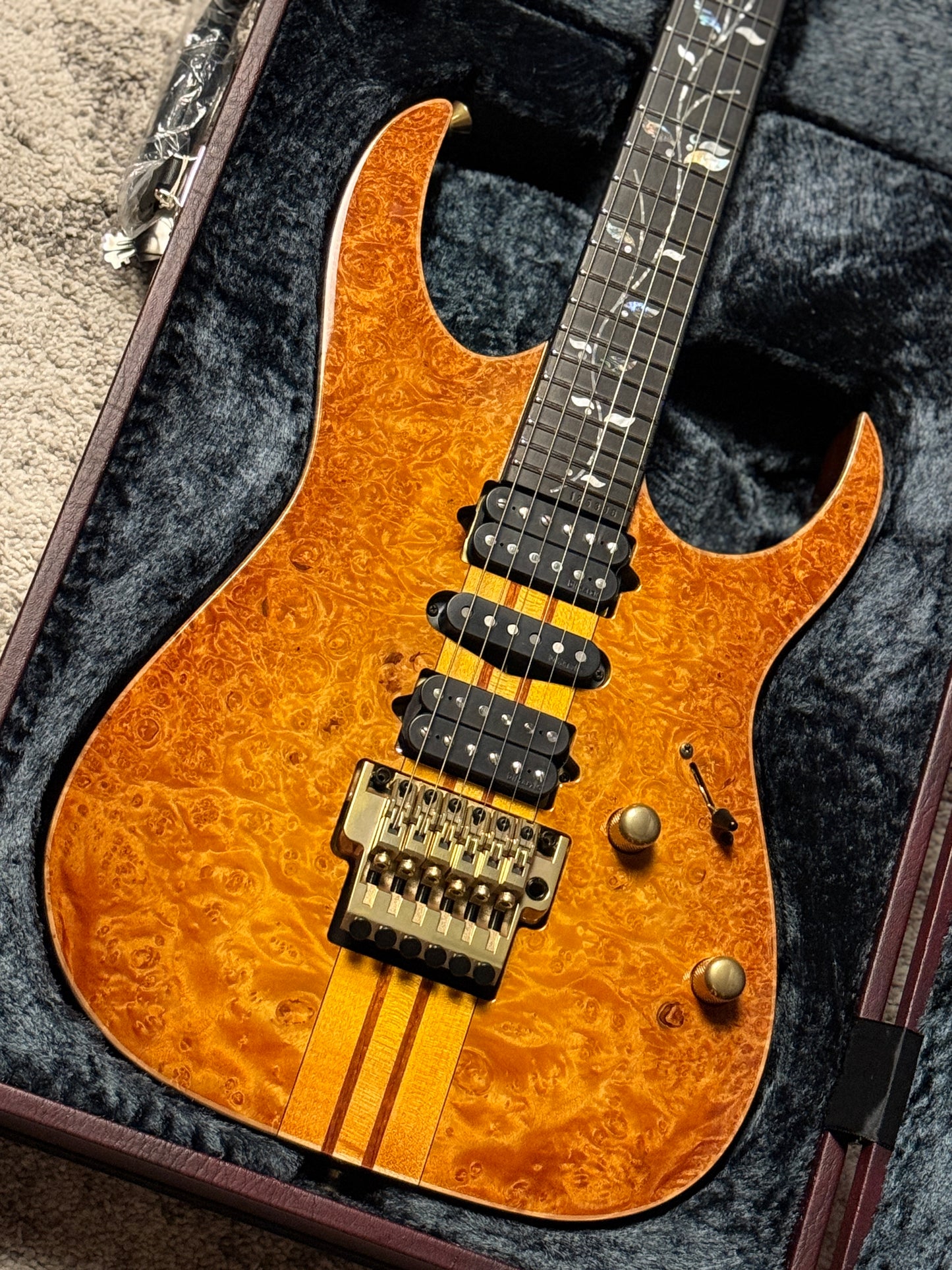 Ibanez Japan Custom Shop Visions IV1RG with Ebony FB in Amber I25306