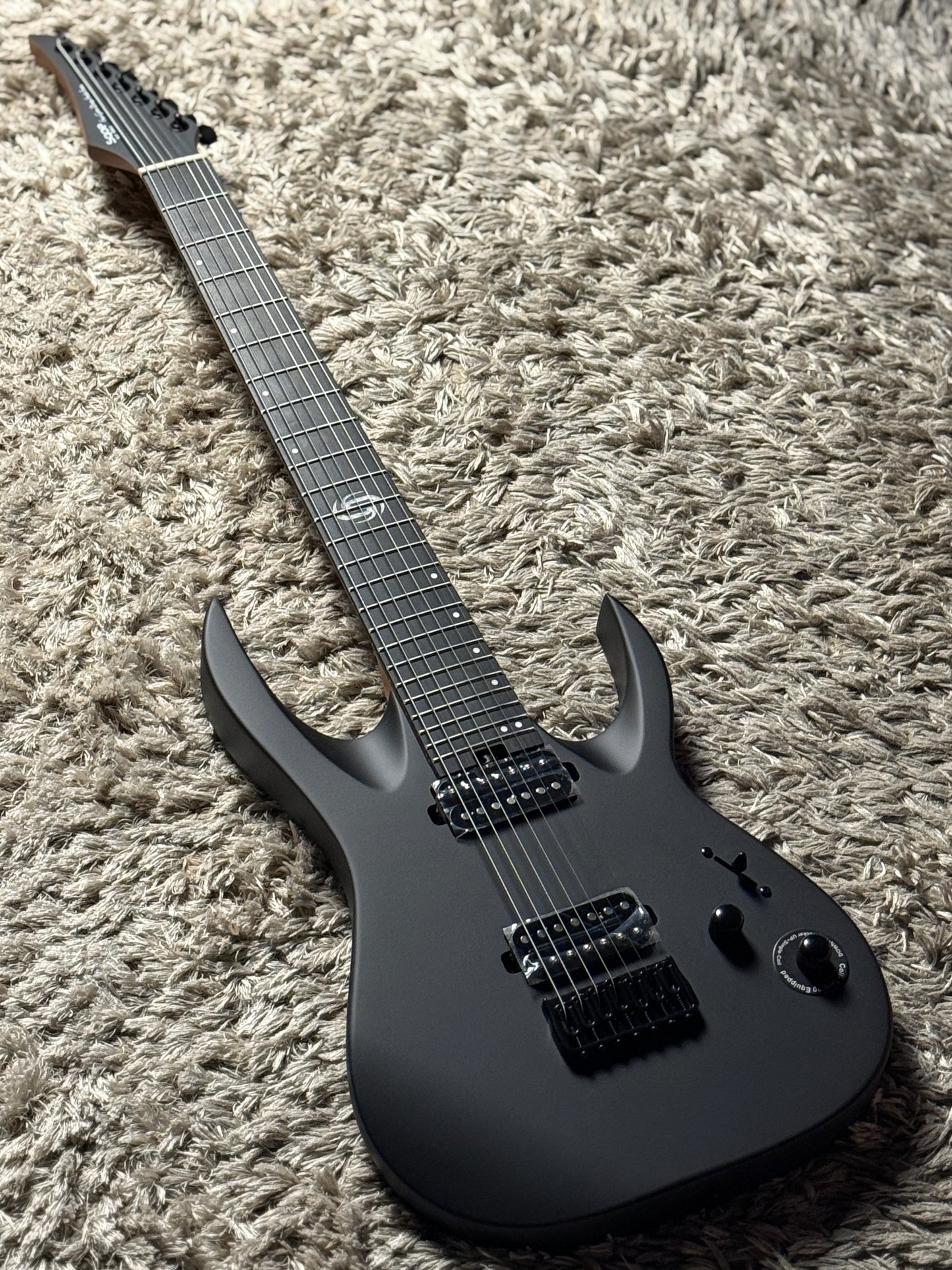 SQOE SEIB7S 7 String in Satin Black
