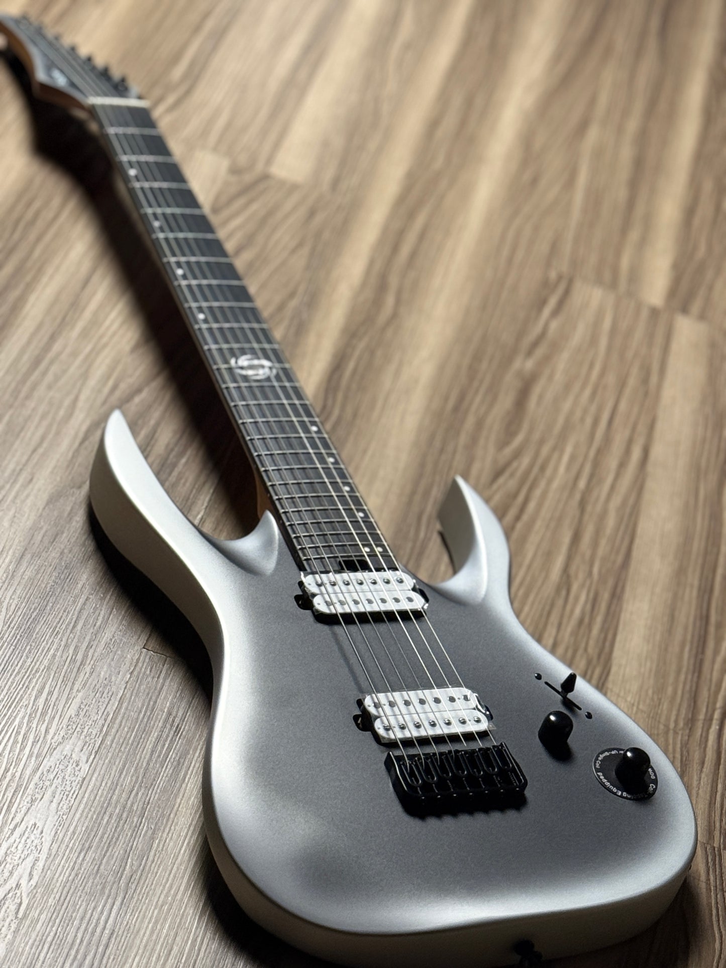 SQOE SEIB7S 7 String in Satin Neon Silver