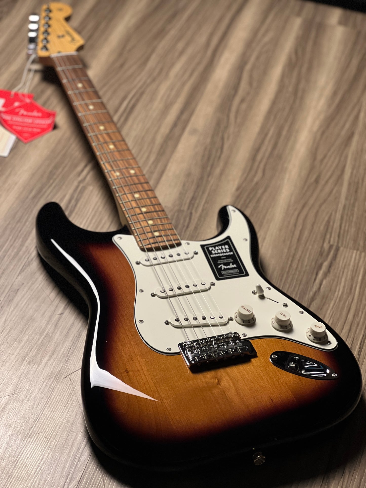 Fender Player Stratocaster and Pau Ferro FB in Anniversary 2- Color Sunburst