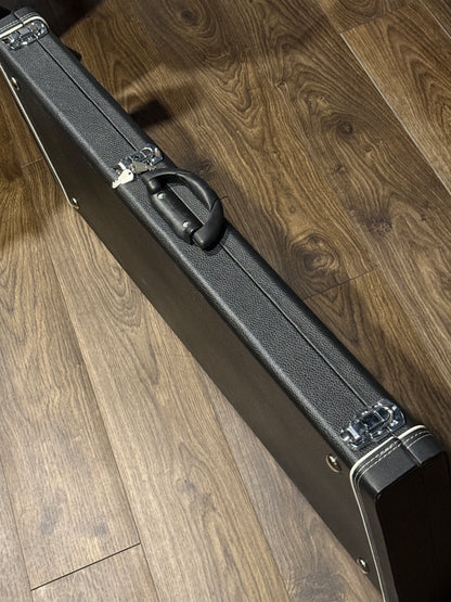 Fender Jaguar/Jazzmaster Wooden Case in Black (Fit for Jaguar or Jazzmaster)