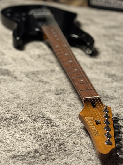 Ibanez AZ24S2-BK in Black