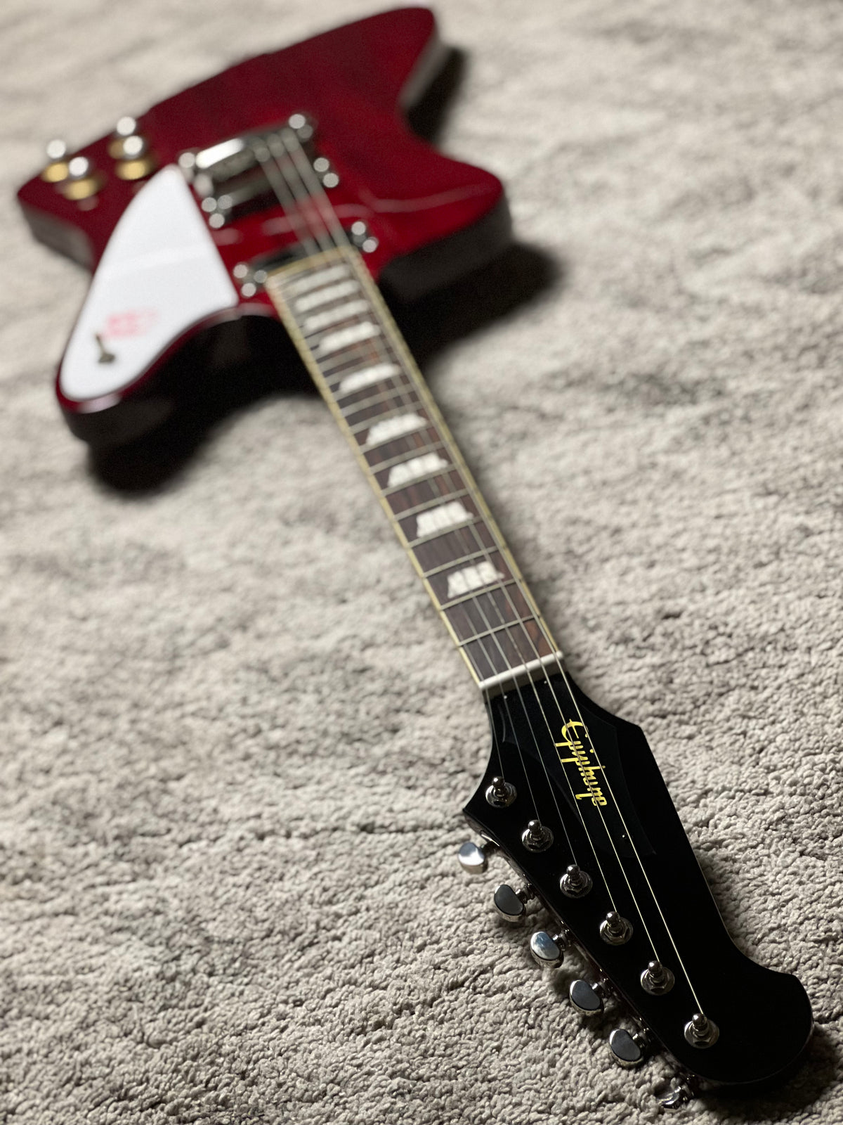 Epiphone Firebird in Wine Red