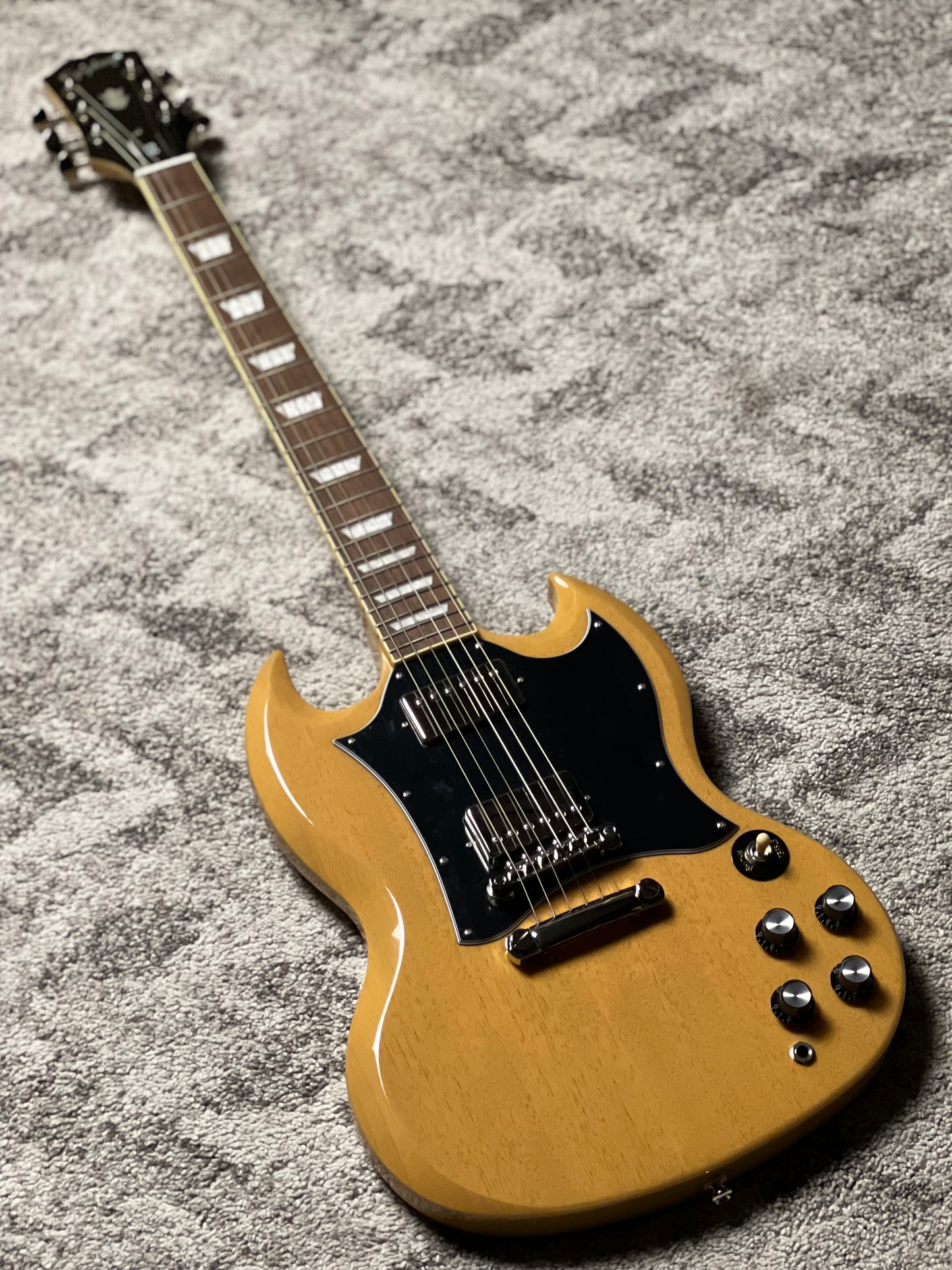 Epiphone SG Standard in TV Yellow w/Gigbag