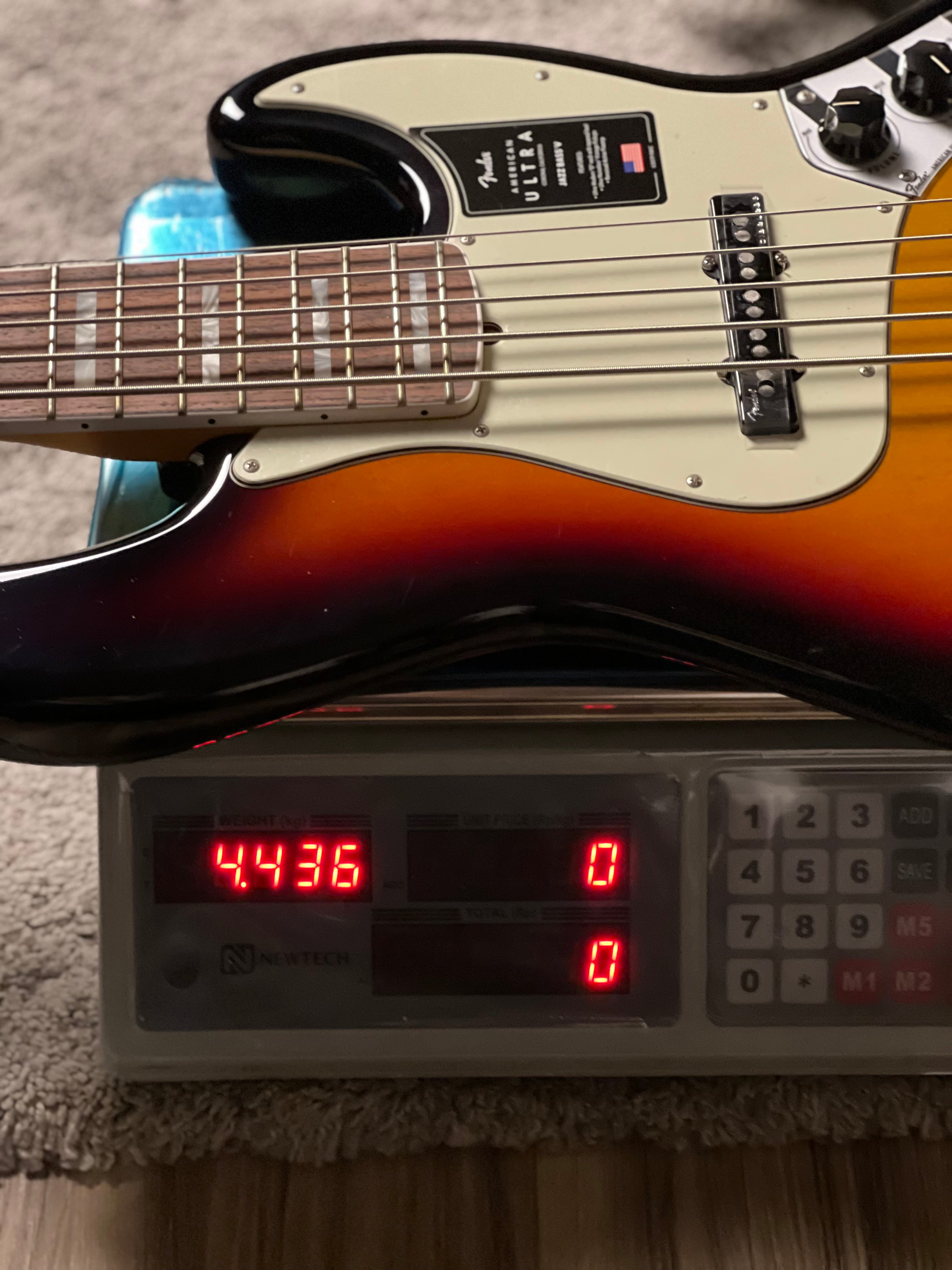 Fender American Ultra Jazz Bass V in Ultraburst with Rosewood Fender American Ultra Jazz Bass V in Ultraburst with Rosewood