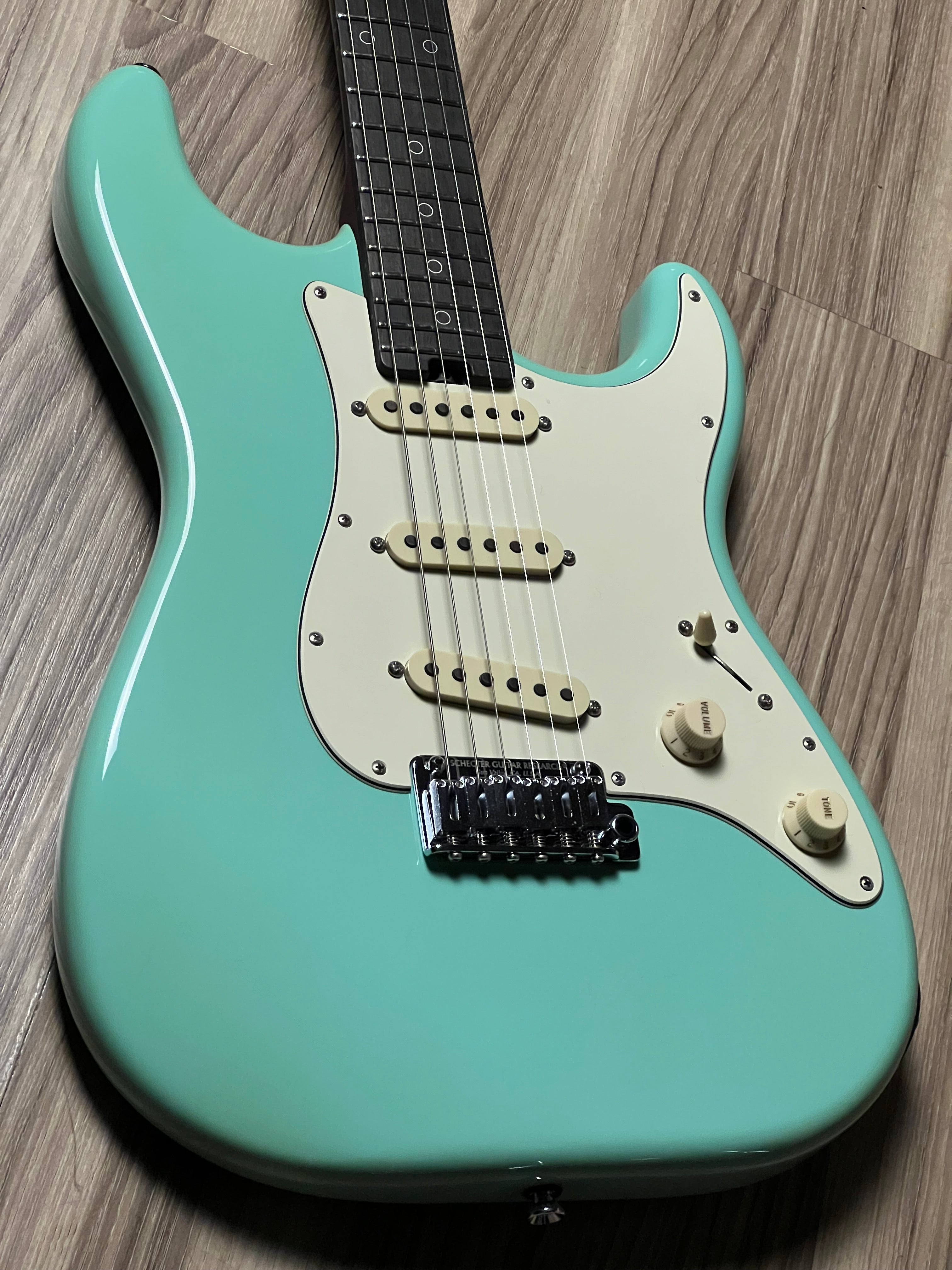 Schecter USA Signature Nick Johnston Signature - Atomic Green
