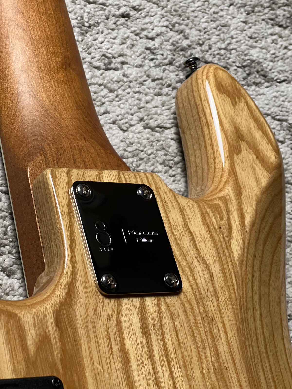 Sire Marcus Miller V8 Swamp Ash 5-String Bass Guitar in Natural With Bag