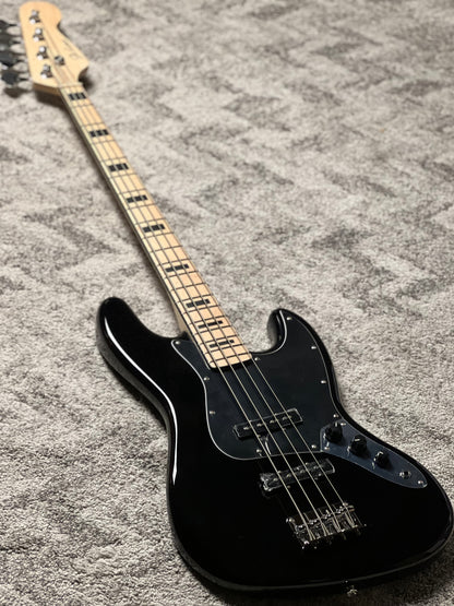 SLX Sparrow 70s Special Essentials with Maple FB in Black