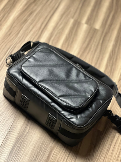 Enormous Premium Water Resistant Effect Bag with Emergency Strap for Line 6 Pod Go