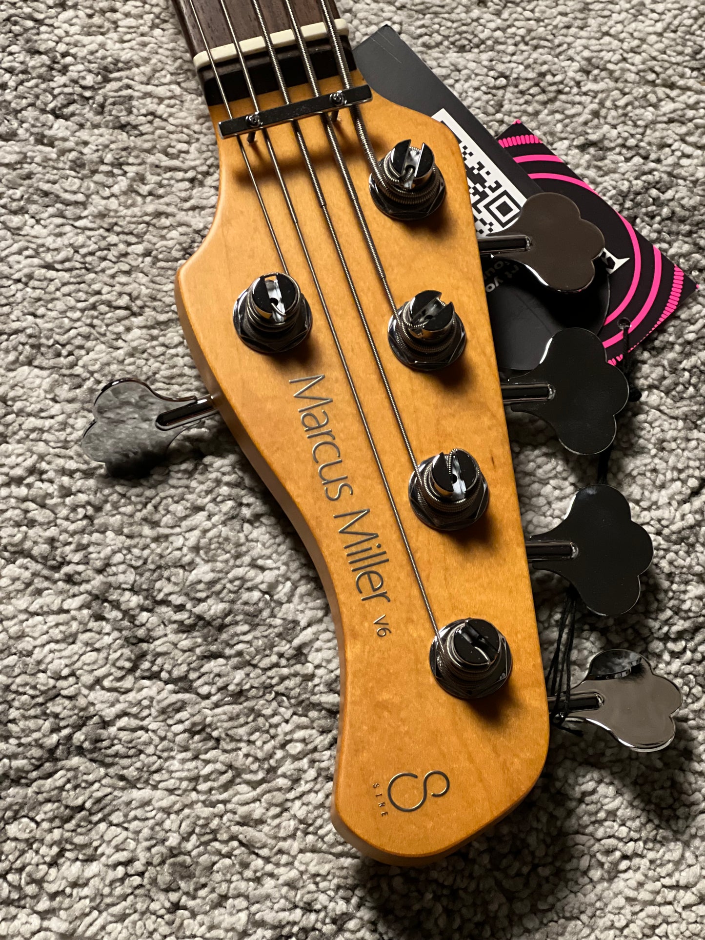 Sire Marcus Miller Super-J V6-5 String Solid Ash Top in Black