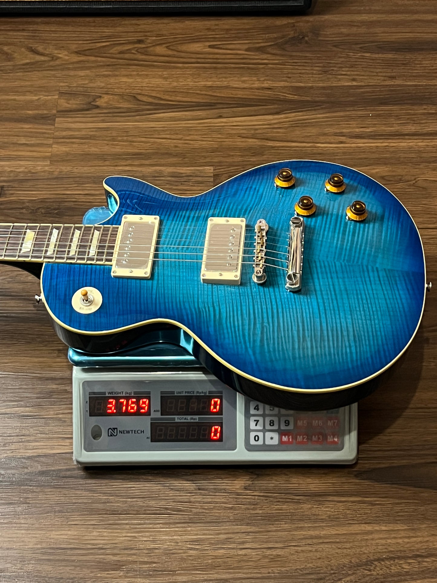 Tokai Love Rock Custom Shop LS-200F 5A OBB Premium Series 5A Solid Flame Top Ocean Blue Burst 2246467