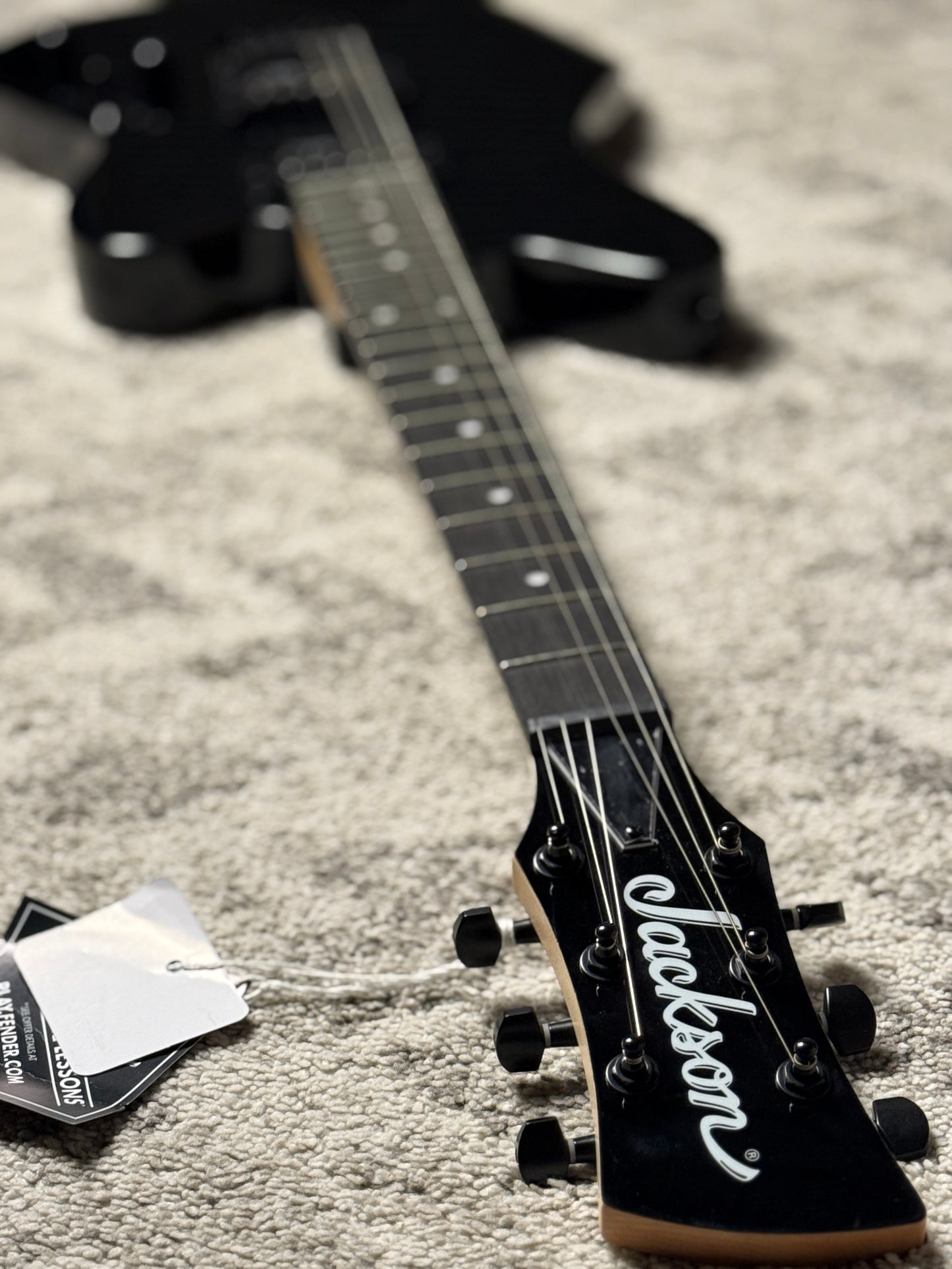 Jackson JS Series Surfcaster JS22 HT in Gloss Black