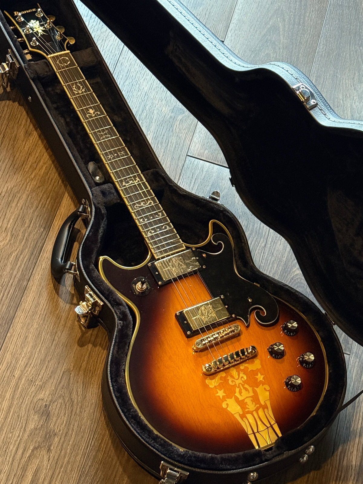 Ibanez AR Series AR725 in Violin Sunburst with Hardshell case