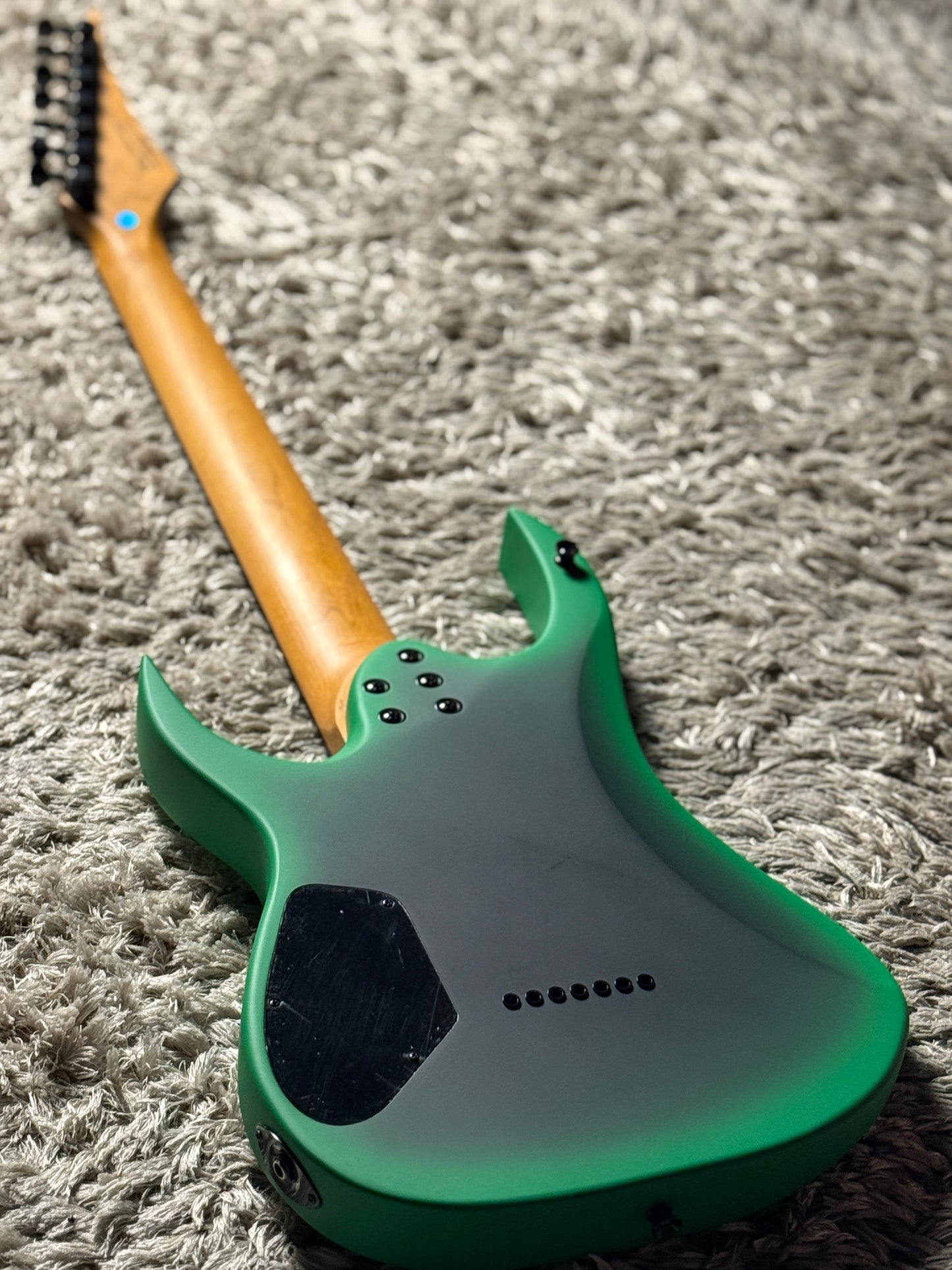 SQOE SEIB7S 7 String in Satin Neon Green
