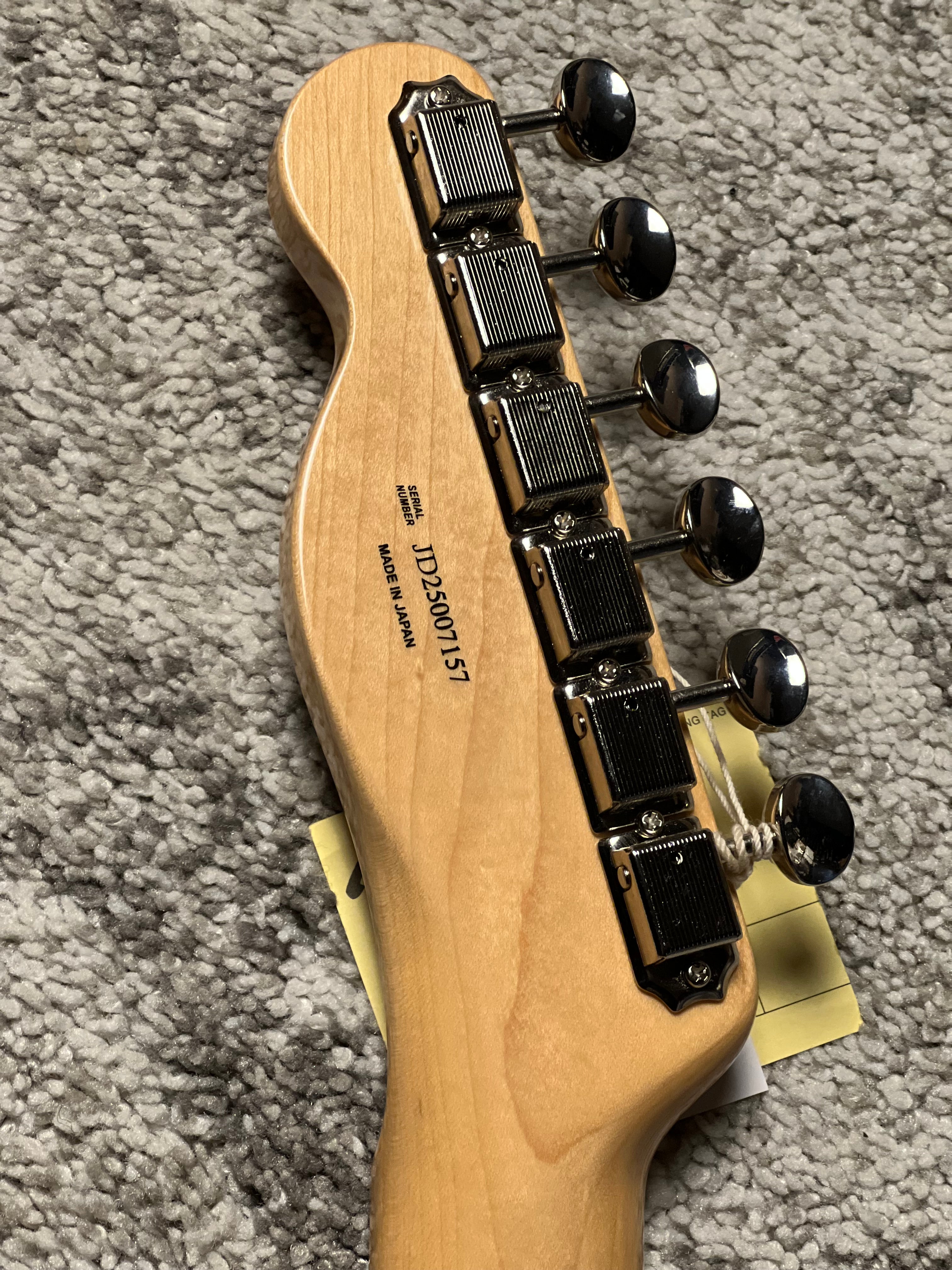 Fender Japan Traditional II 50s Telecaster with Maple FB in White