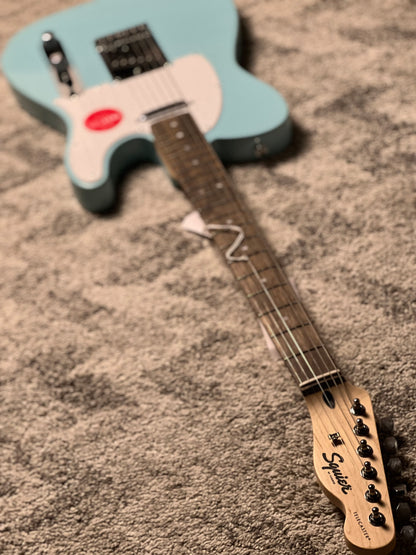 Squier FSR Sonic Telecaster Electric Guitar w/White Pickguard Laurel FB in Daphne Blue
