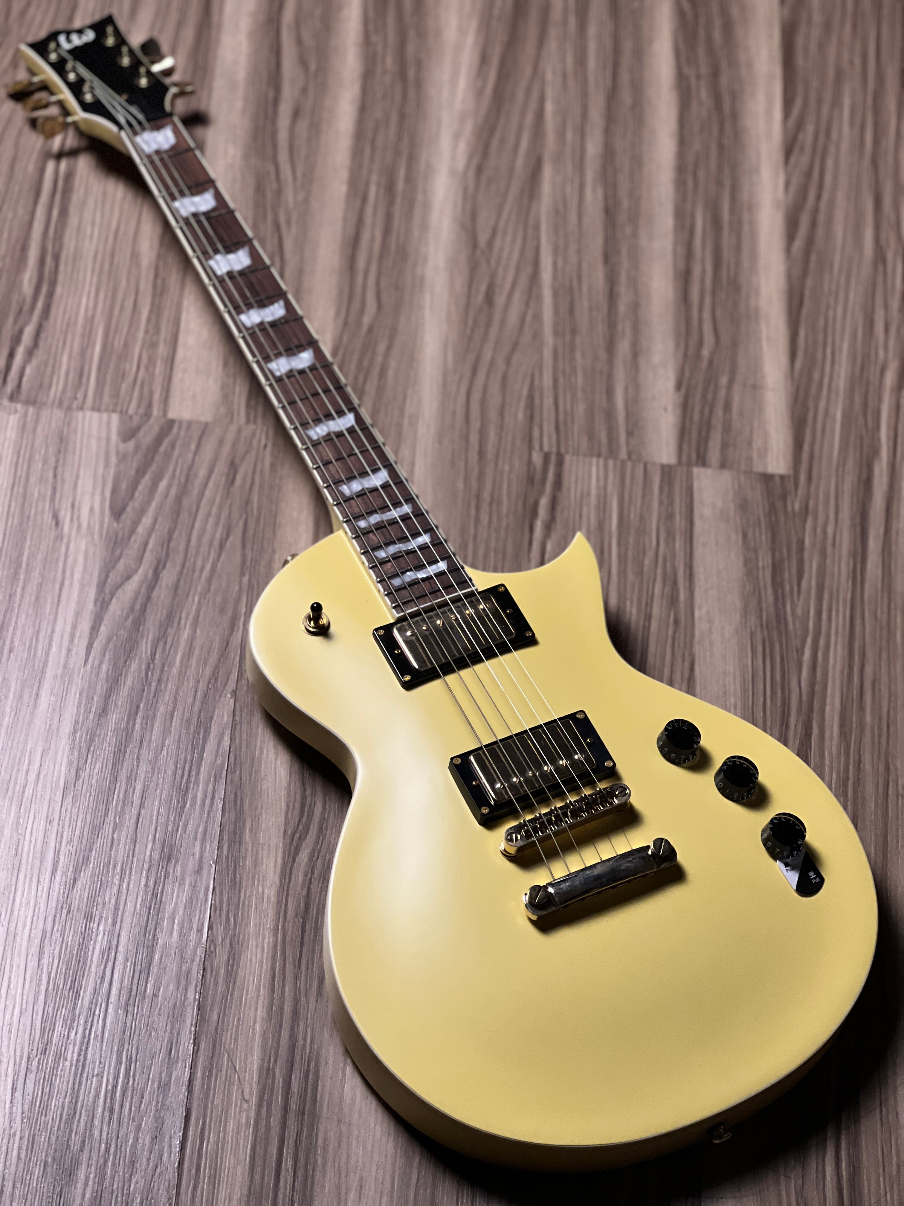 BE849B10-F2EF-40BF-B9C3-