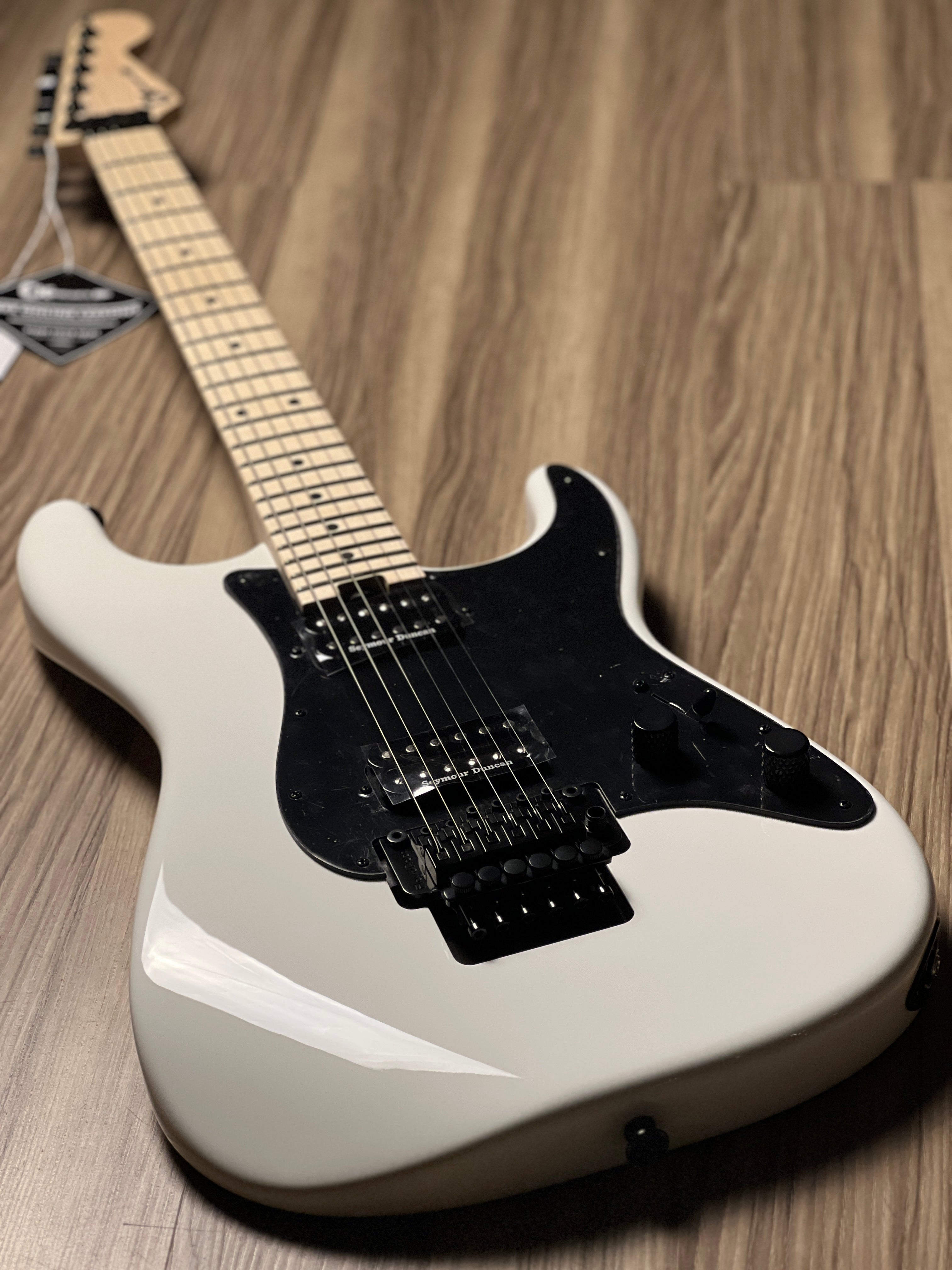 Charvel Pro Mod So Cal Style 1 HH with Floyd Rose in Snow White