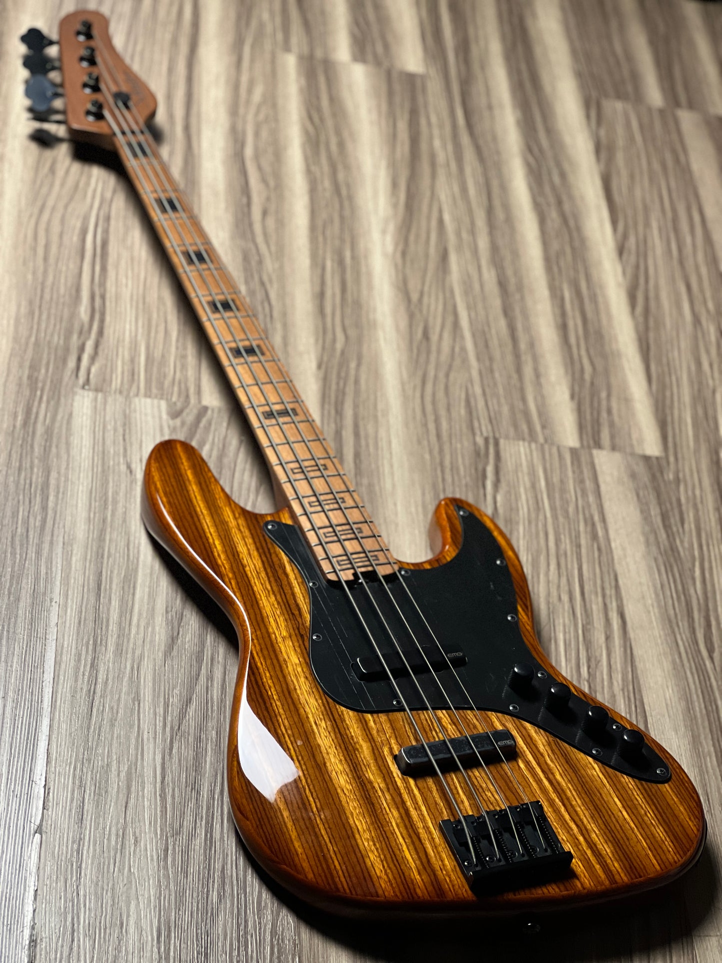 Schecter J-4 Exotic in Faded Vintage Sunburst IW22120076