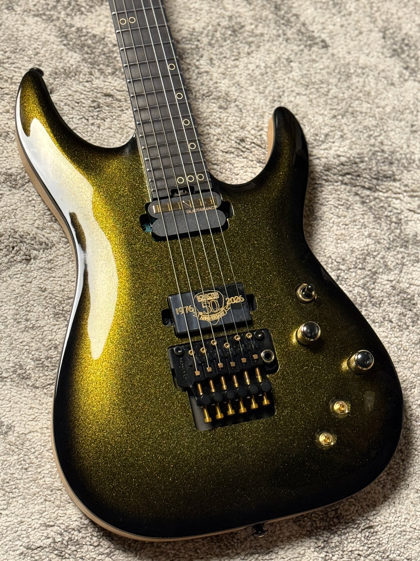 Schecter C-1 FR-S 50th Anniversary in Gold Burst W26010947
