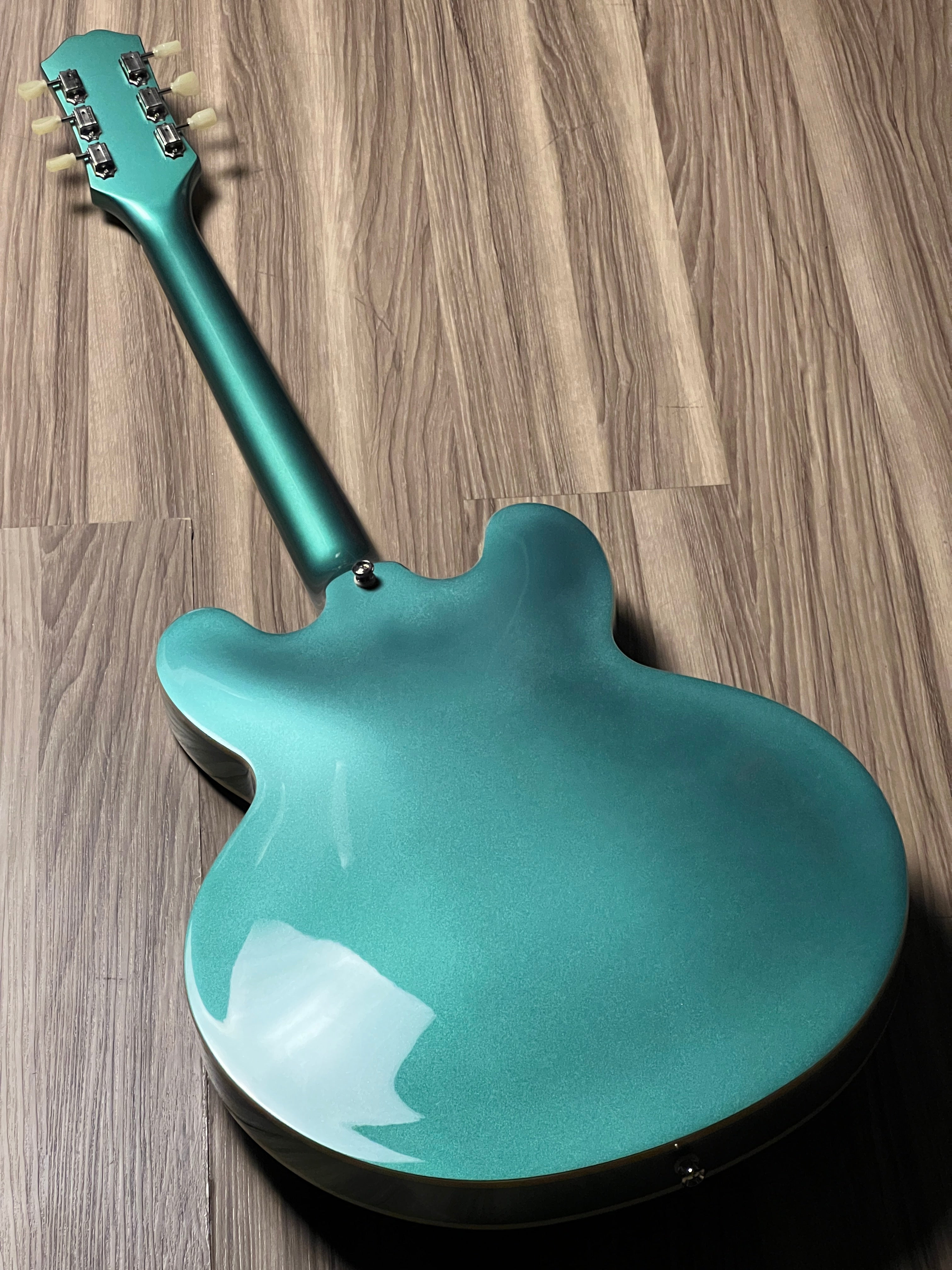 Epiphone / ES-335 Traditional Pro 2023年製/ES-335 Traditional Pro/ソフトケース/Inverness Green Epiphone ES-335 Traditional Pro in Inverness Green – nafiriguitar.com