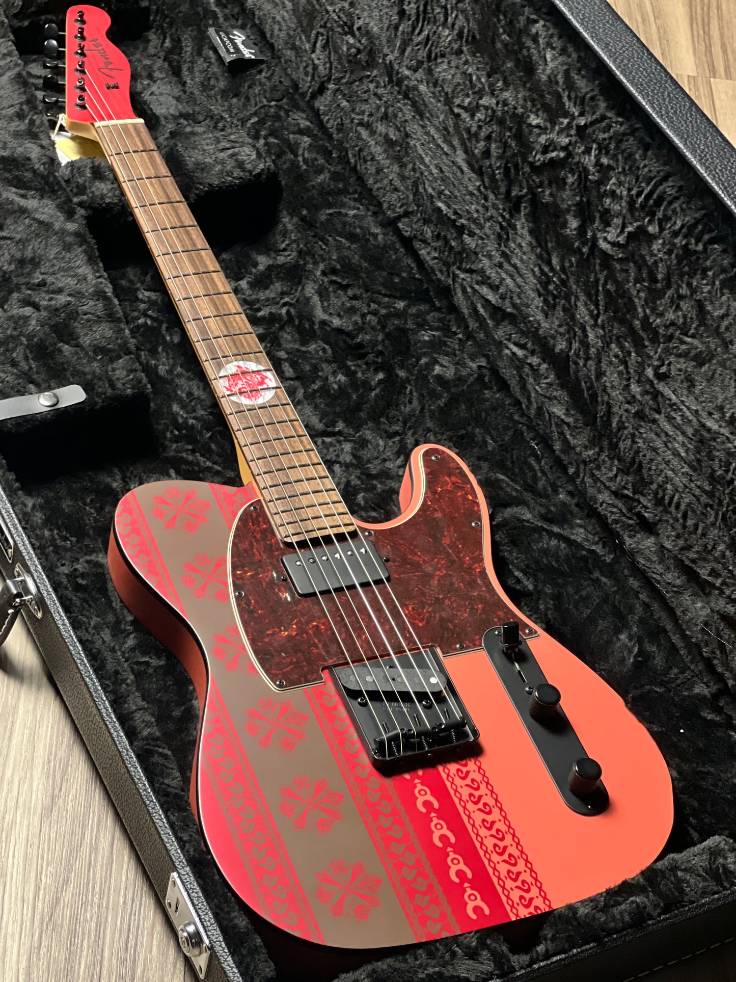 Fender MIJ Limited Edition Monster Hunter Rathalos Telecaster with RW FB in Rathalos Red JD25000676