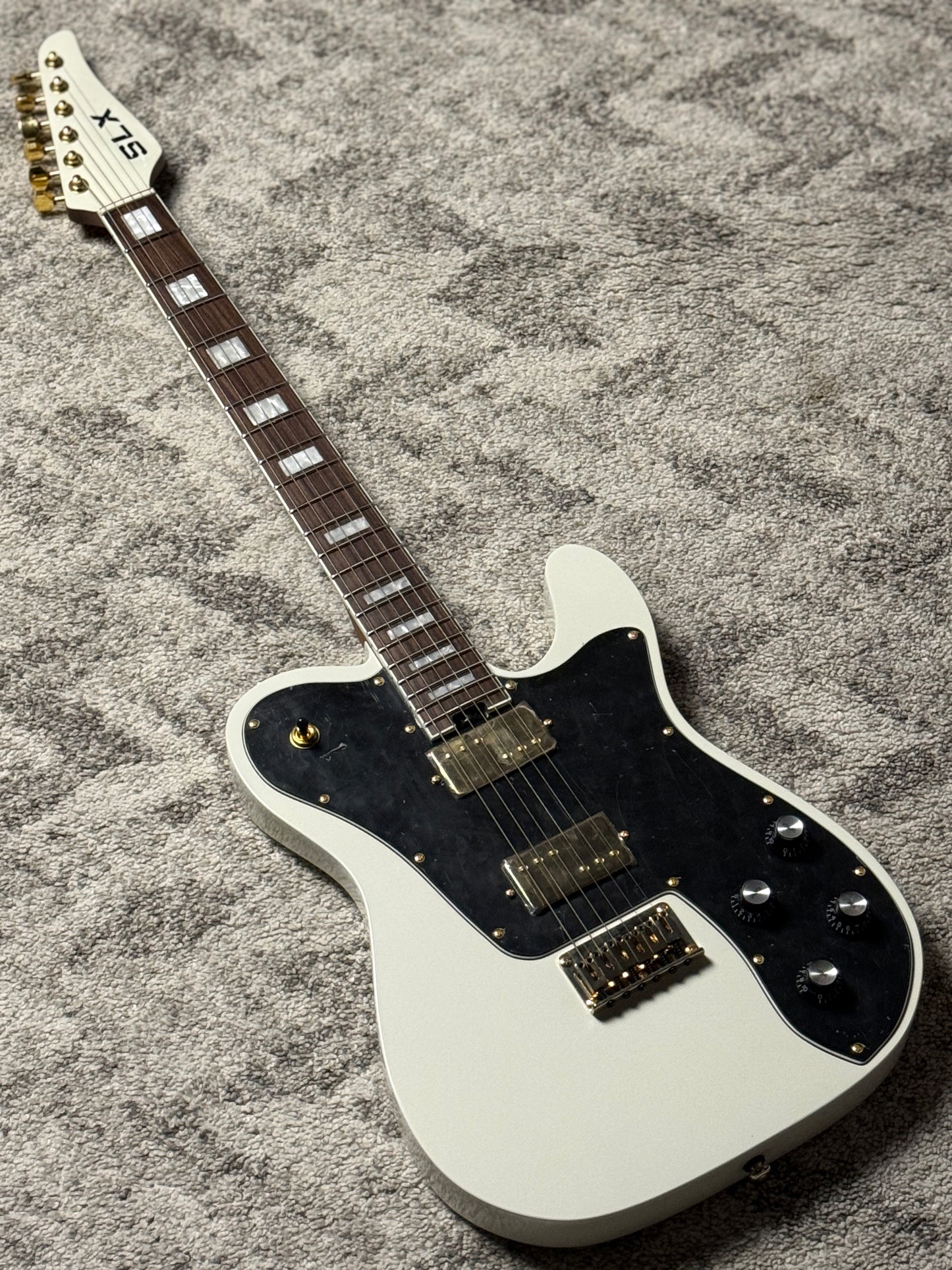 SLX Raven Deluxe HH in Olympic White with Rosewood FB