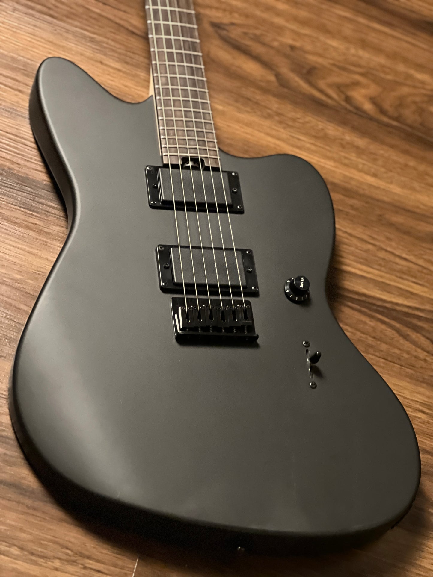 SLX Midnight Heron Modern 24 HH Active with Rosewood FB in Satin Black