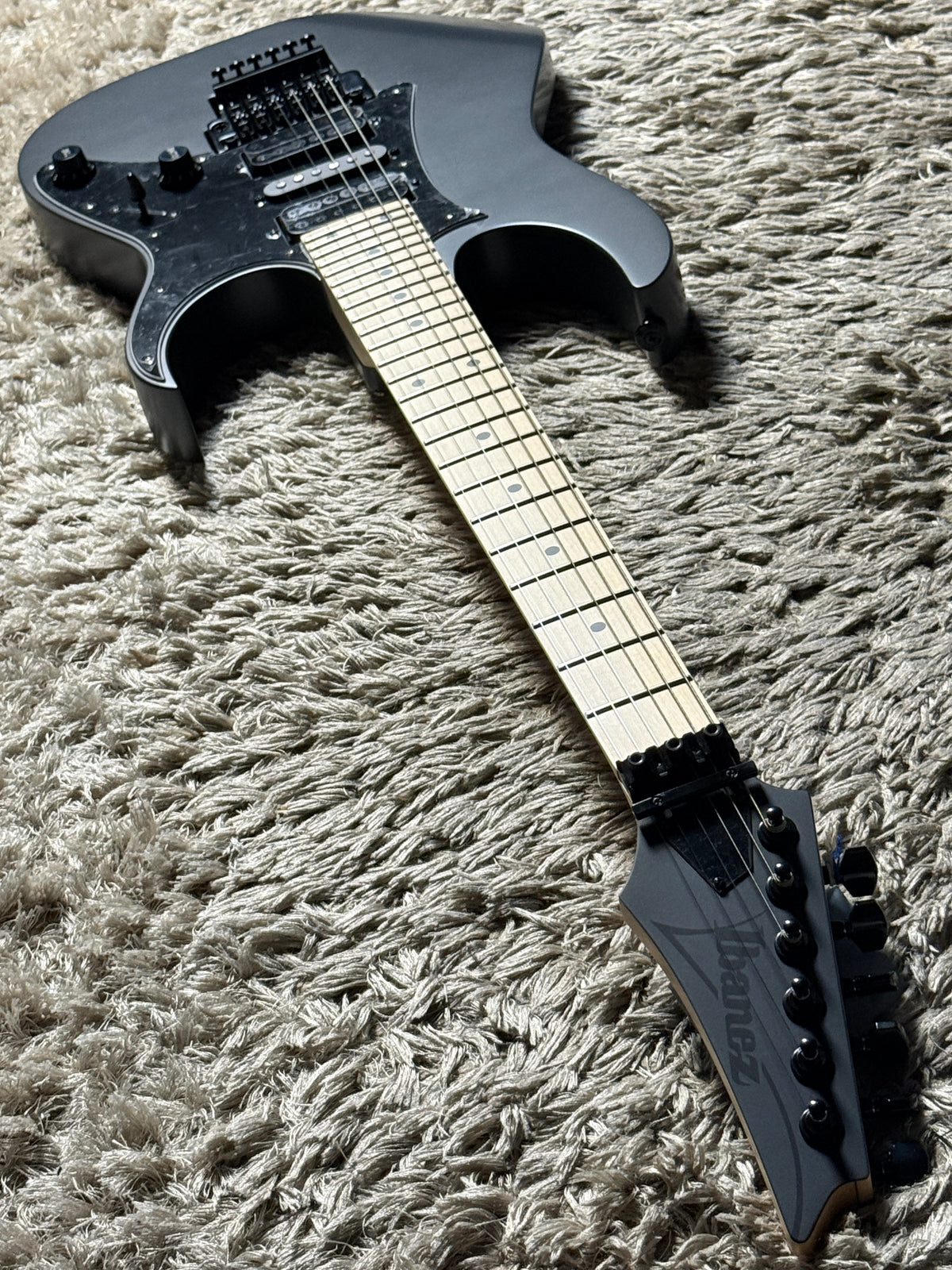 Ibanez RG550-GRF in Gray Metallic Flat