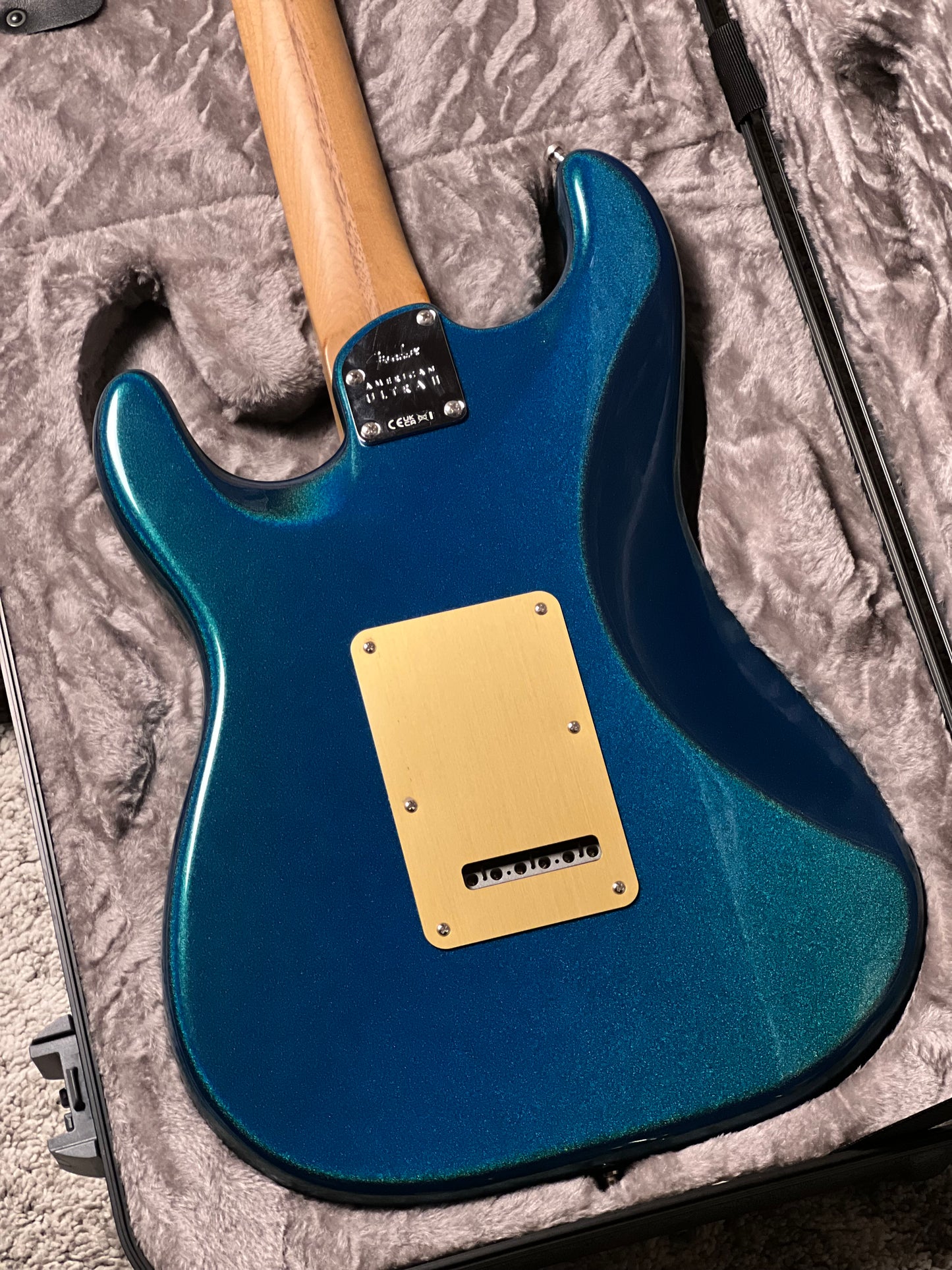 Fender FSR American Ultra II Stratocaster HSS with Roasted Maple FB in Aurora Metallic US25001512