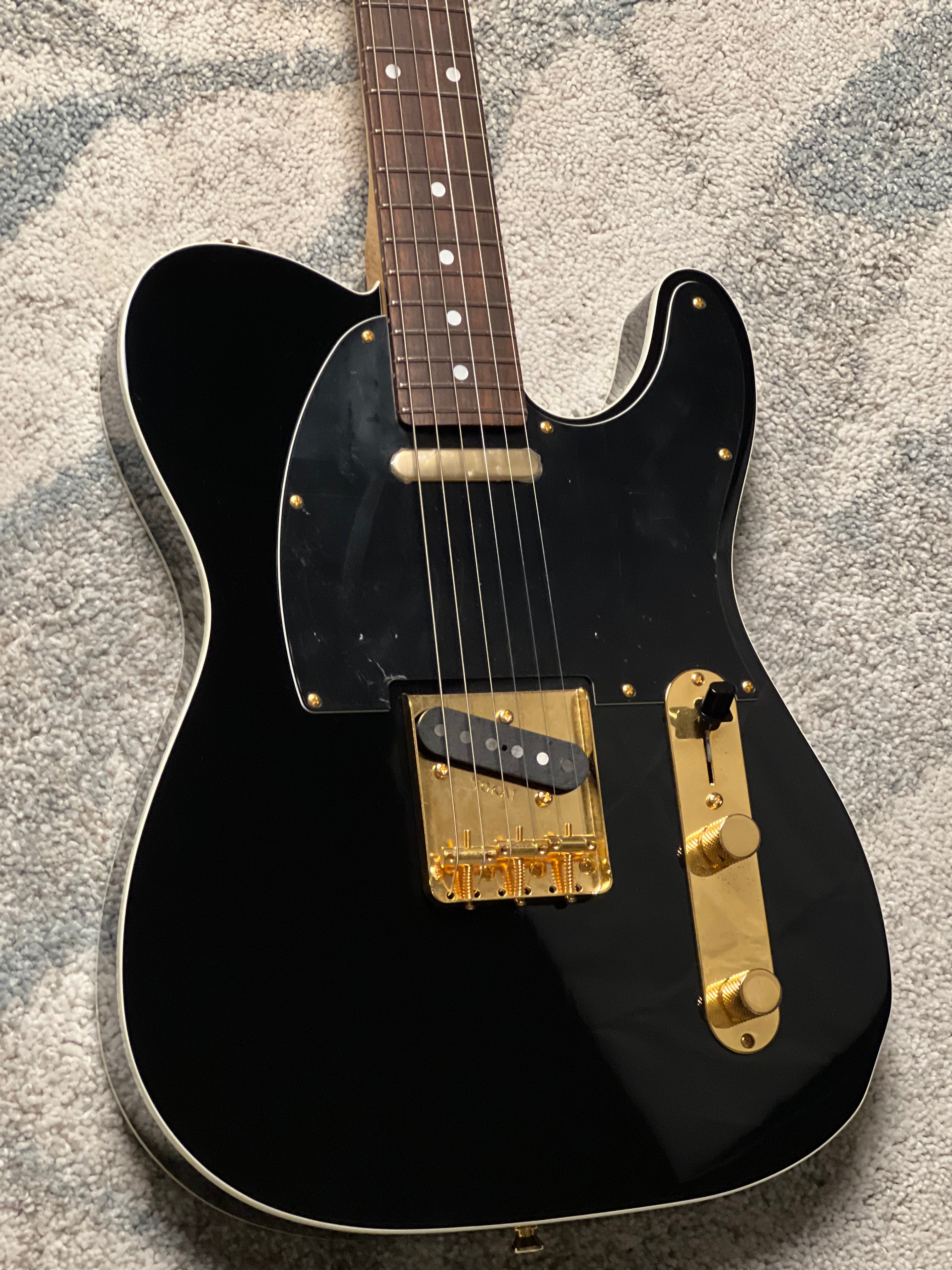 Tokai Japan ATE-101B -G/R Breezysound in Black with Gold Hardware