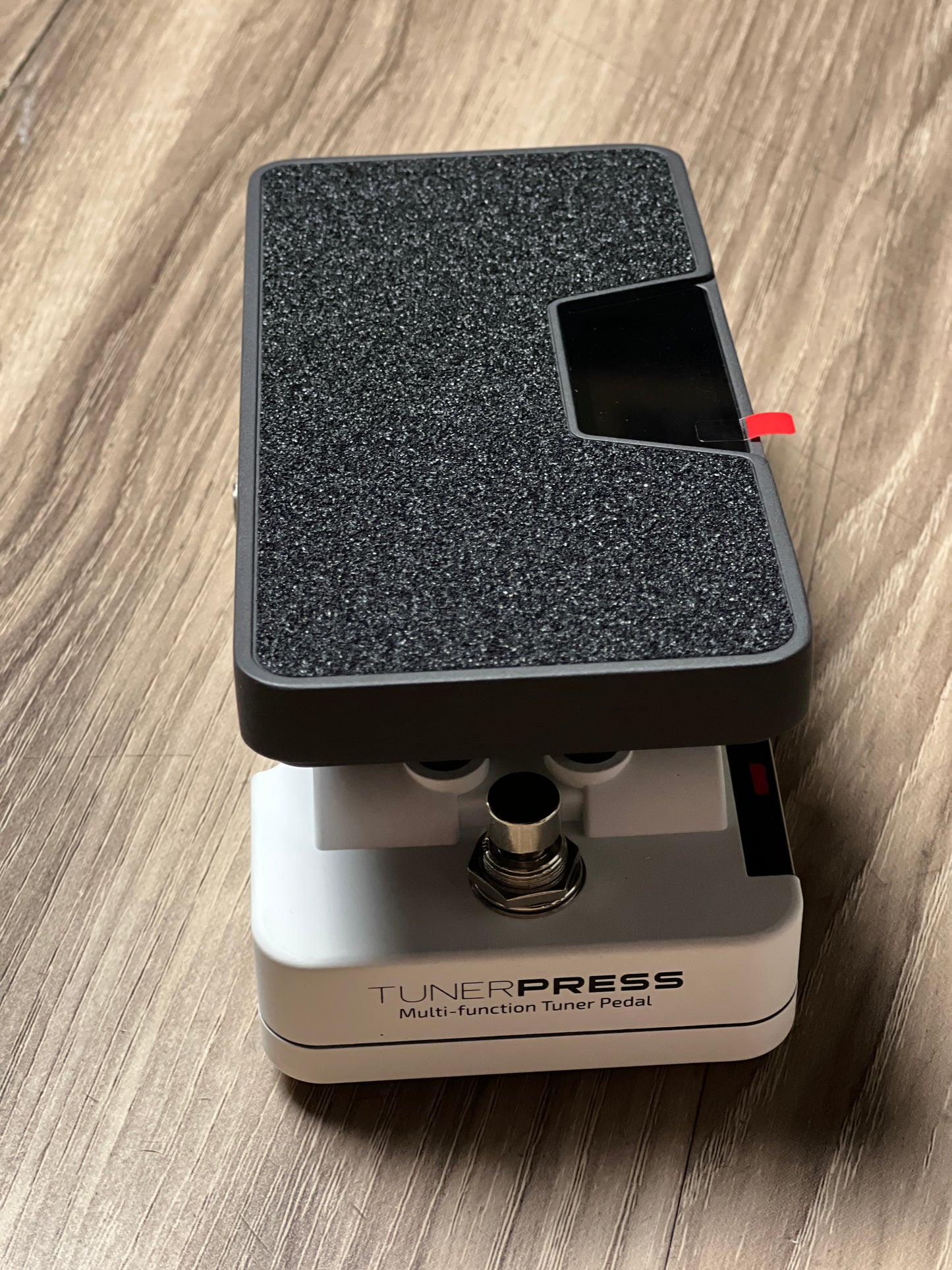 Hotone SP-30T Tuner Press Passive Volume/Expression Effects Pedal with Tuner