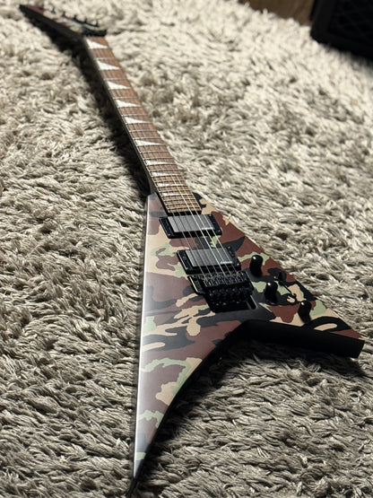 Jackson X Series Rhoads RRX24 with Laurel FB in Woodland Camo (USED)