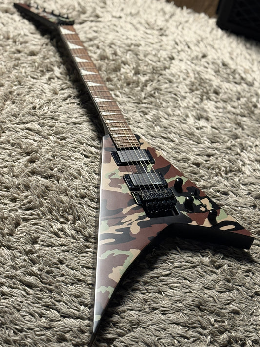 Jackson X Series Rhoads RRX24 with Laurel FB in Woodland Camo (USED)