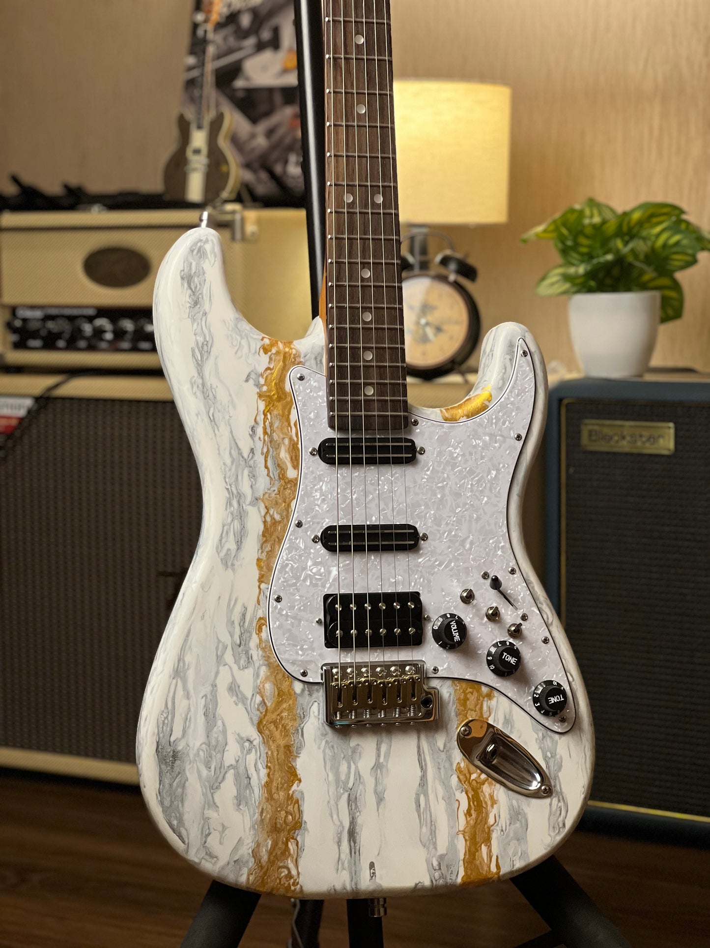 Dhatarattha Classic Modified DST HSS in White Shmear with Rosewood FB