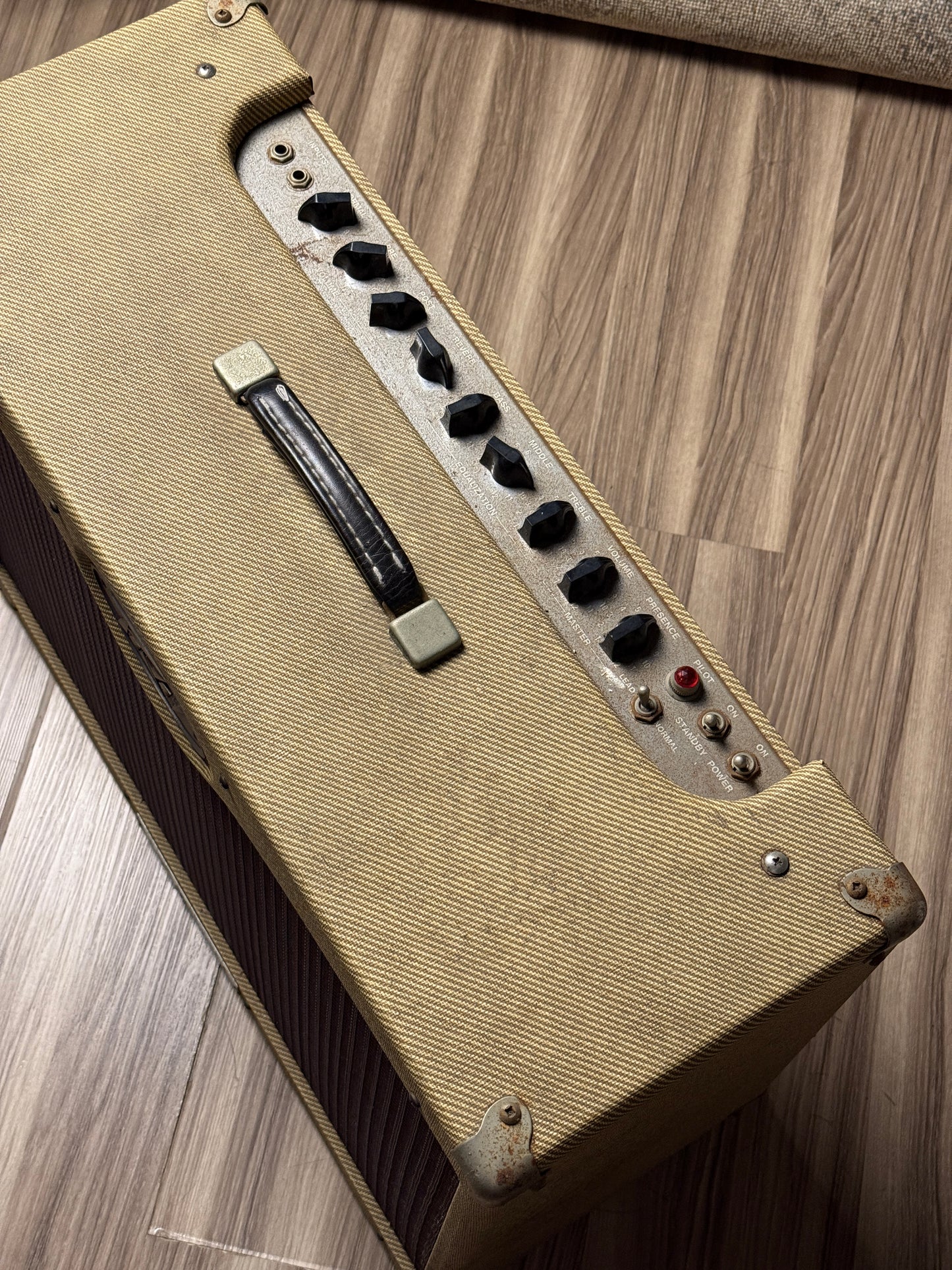 Peavey Classic 50/212 Tube Combo Amplifier (USED)