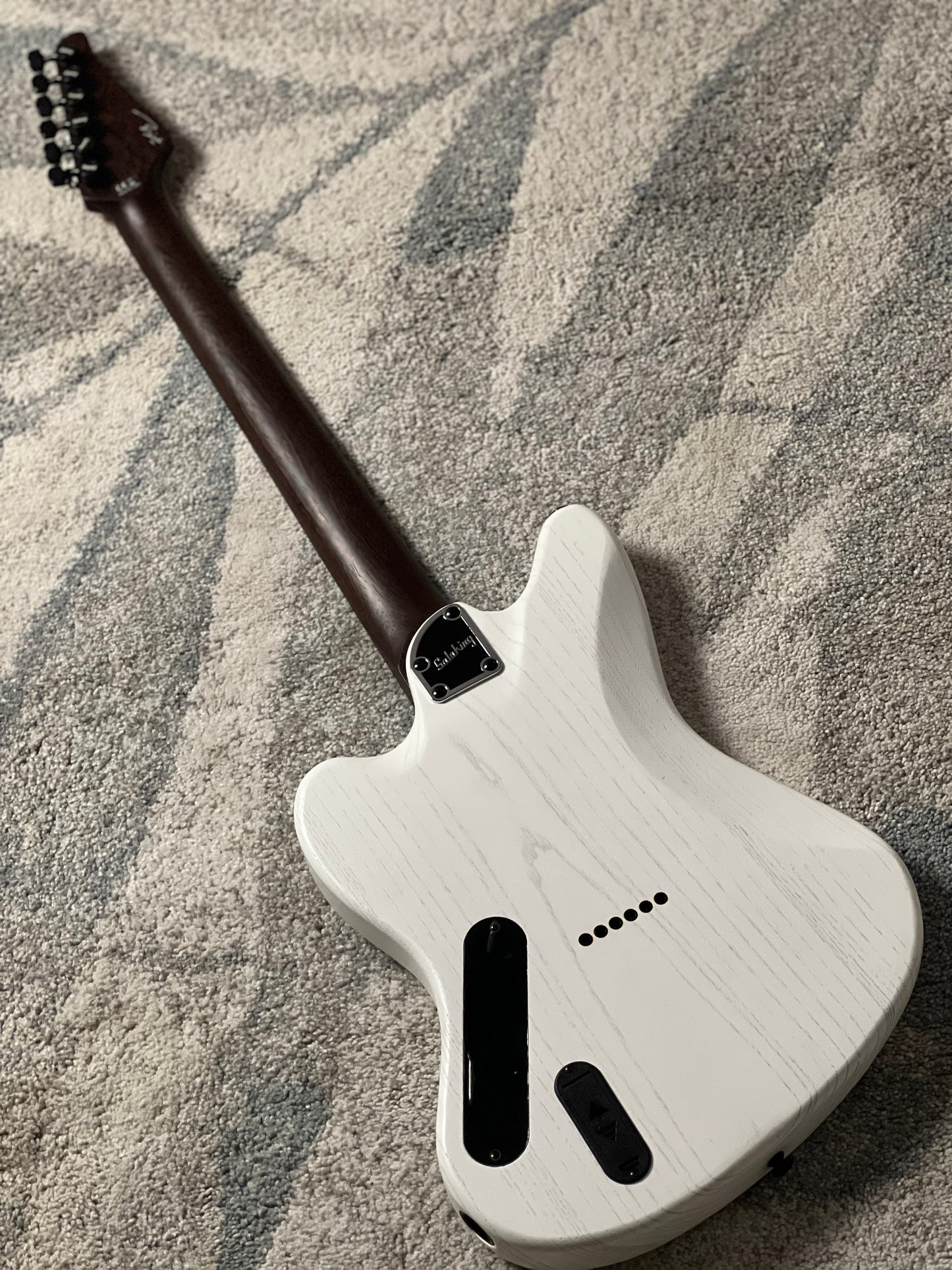 Soloking MJM-1 Custom Baritone HH with Fishman Fluence and Wenge Neck in Open Pore White
