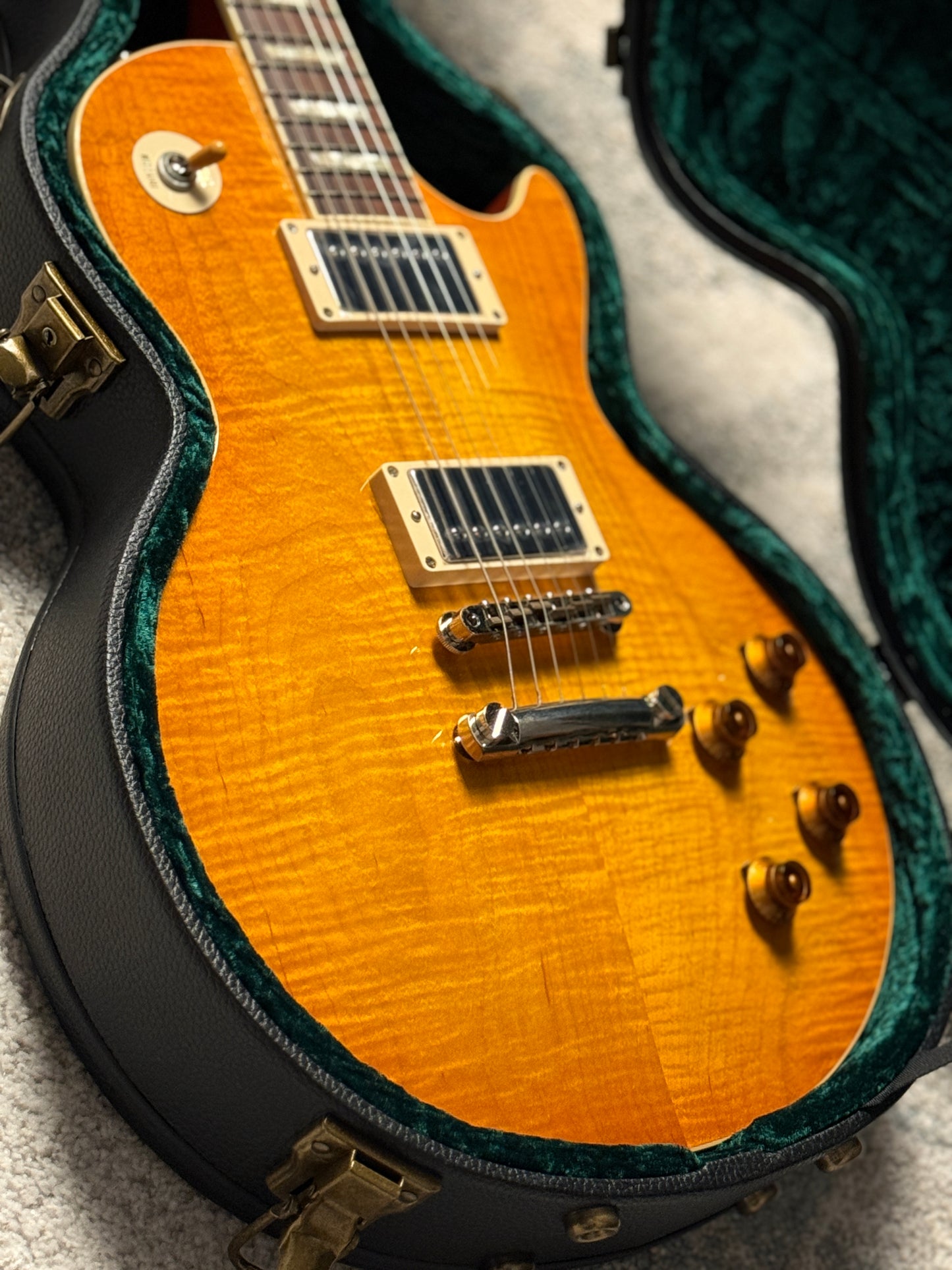 Tokai LS-301-3A HB Love Rock Japan Custom Shop Series in Honeyburst 2450566
