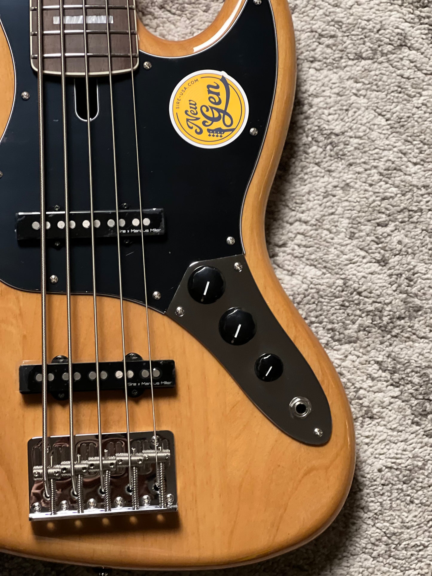 Sire Marcus Miller V5R-ALDER-5 with Rosewood Passive 5 String in Natural
