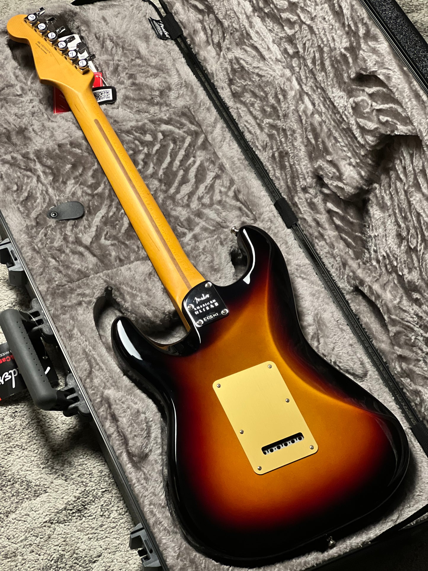 Fender American Ultra II Stratocaster HSS with Ebony FB in Ultraburst US25024570