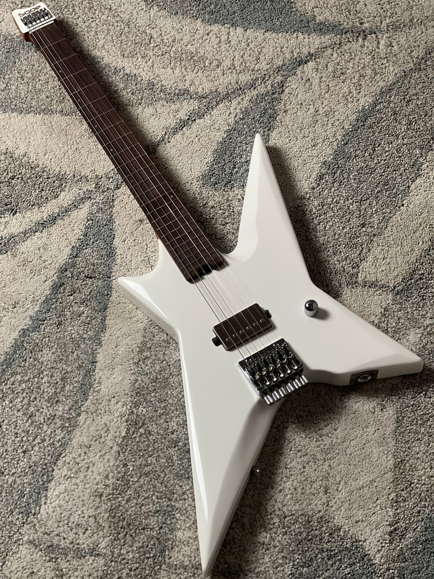 SQOE SEWT708 Headless in White
